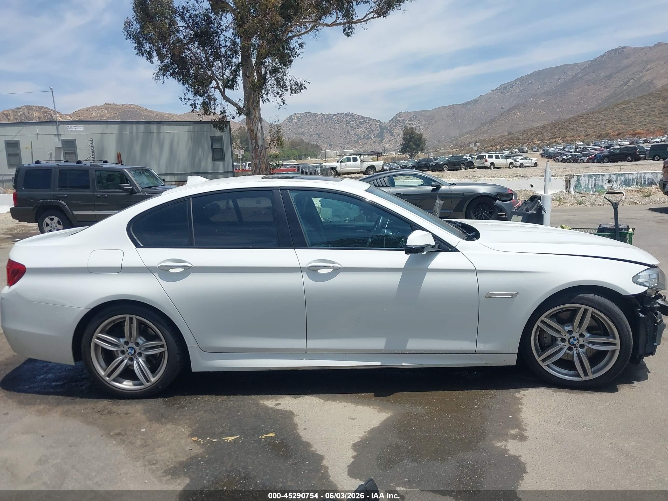 2014 Bmw 535i   White vin: WBA5B1C53ED484188