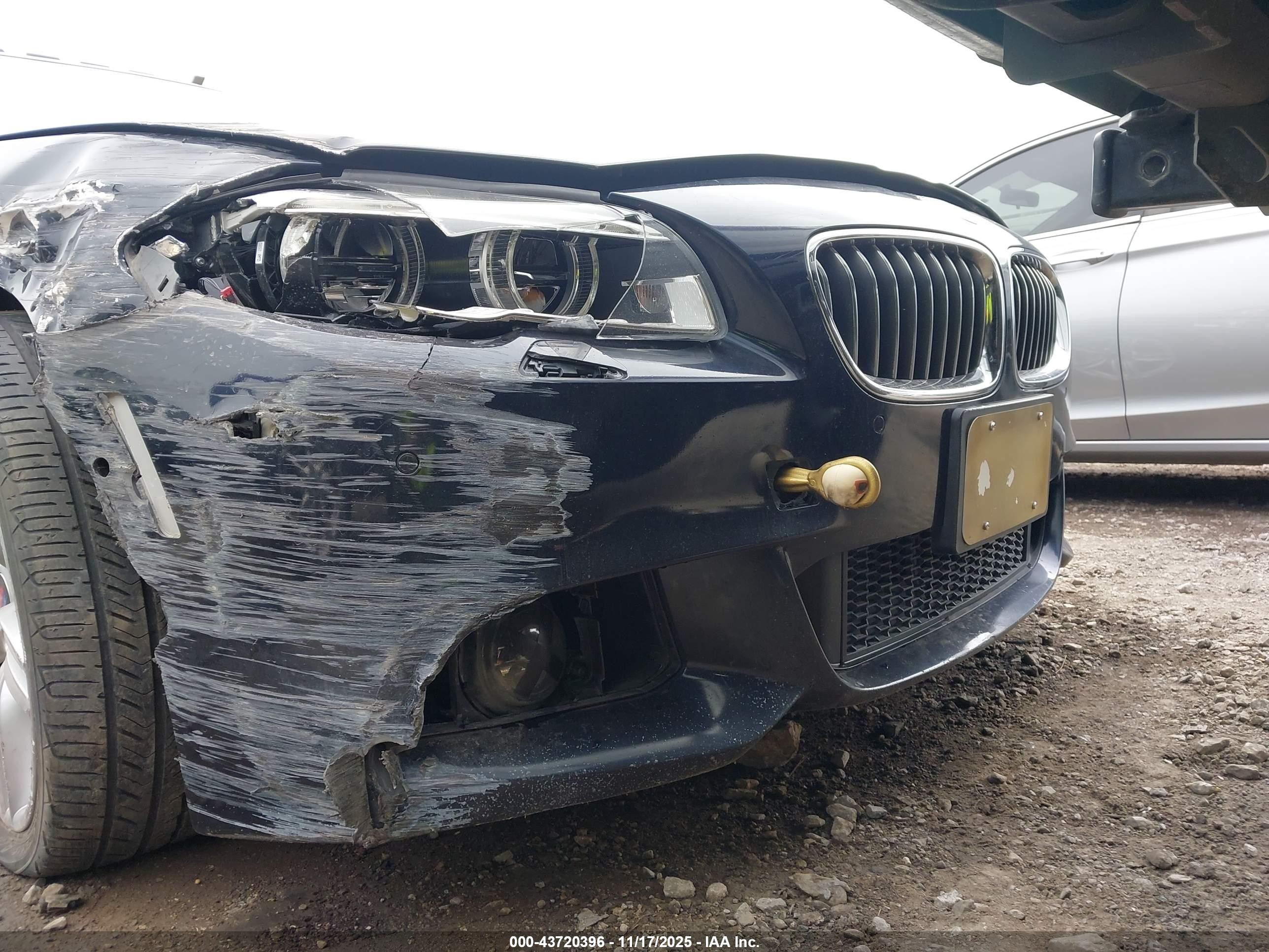 2014 Bmw 535i   Blue vin: WBA5B1C54ED476200