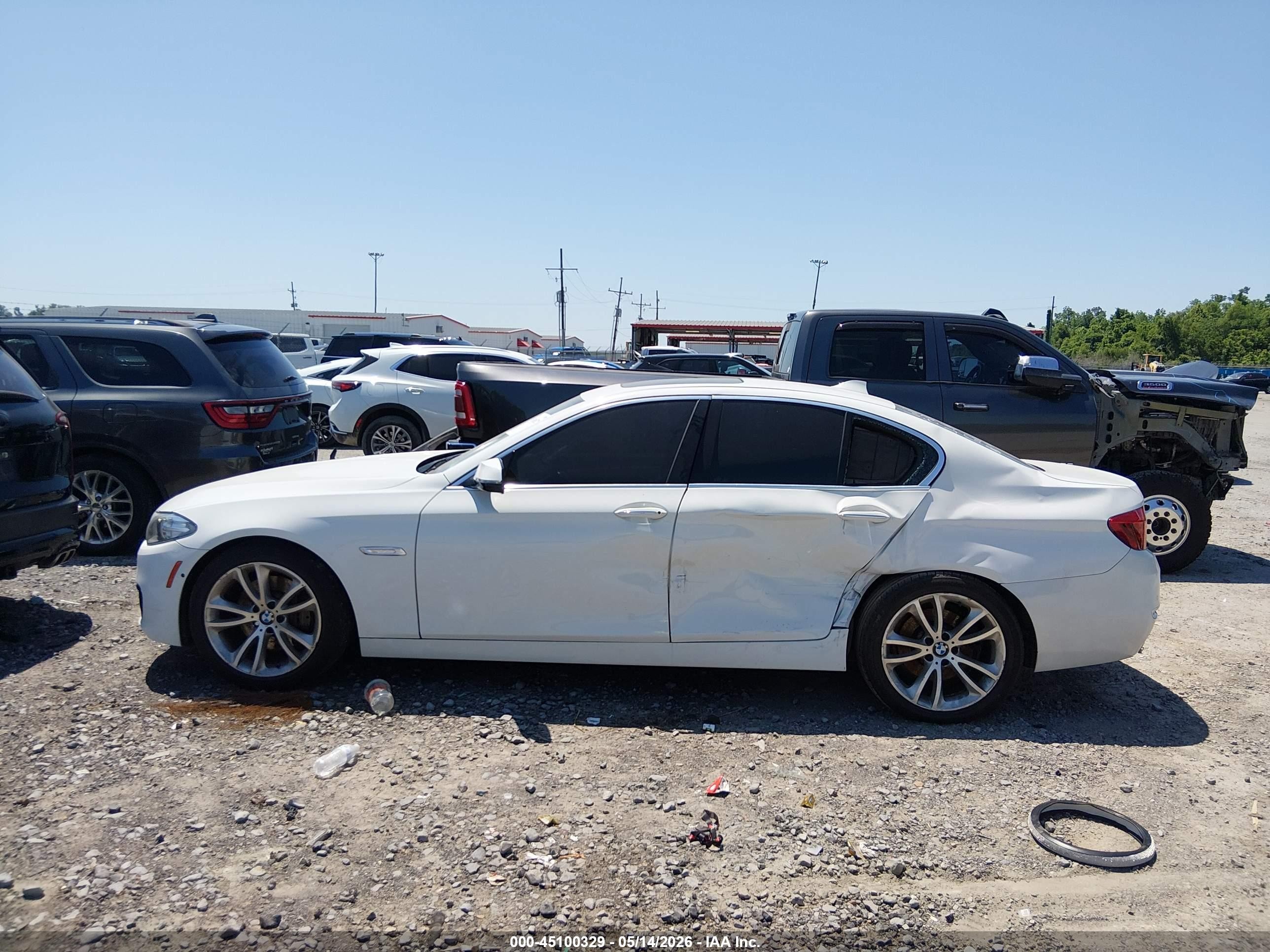2015 Bmw 535i   White vin: WBA5B1C54FG126162