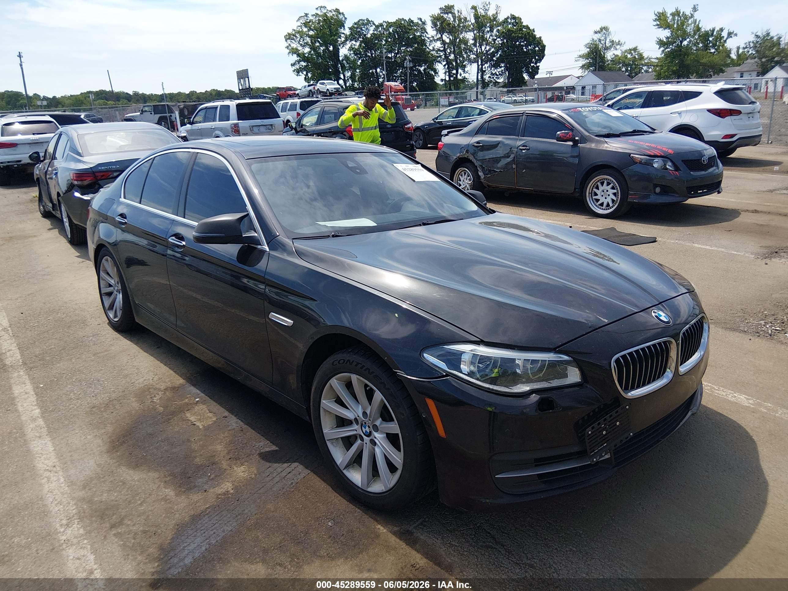 2014 Bmw 535i   Black vin: WBA5B1C57ED483805