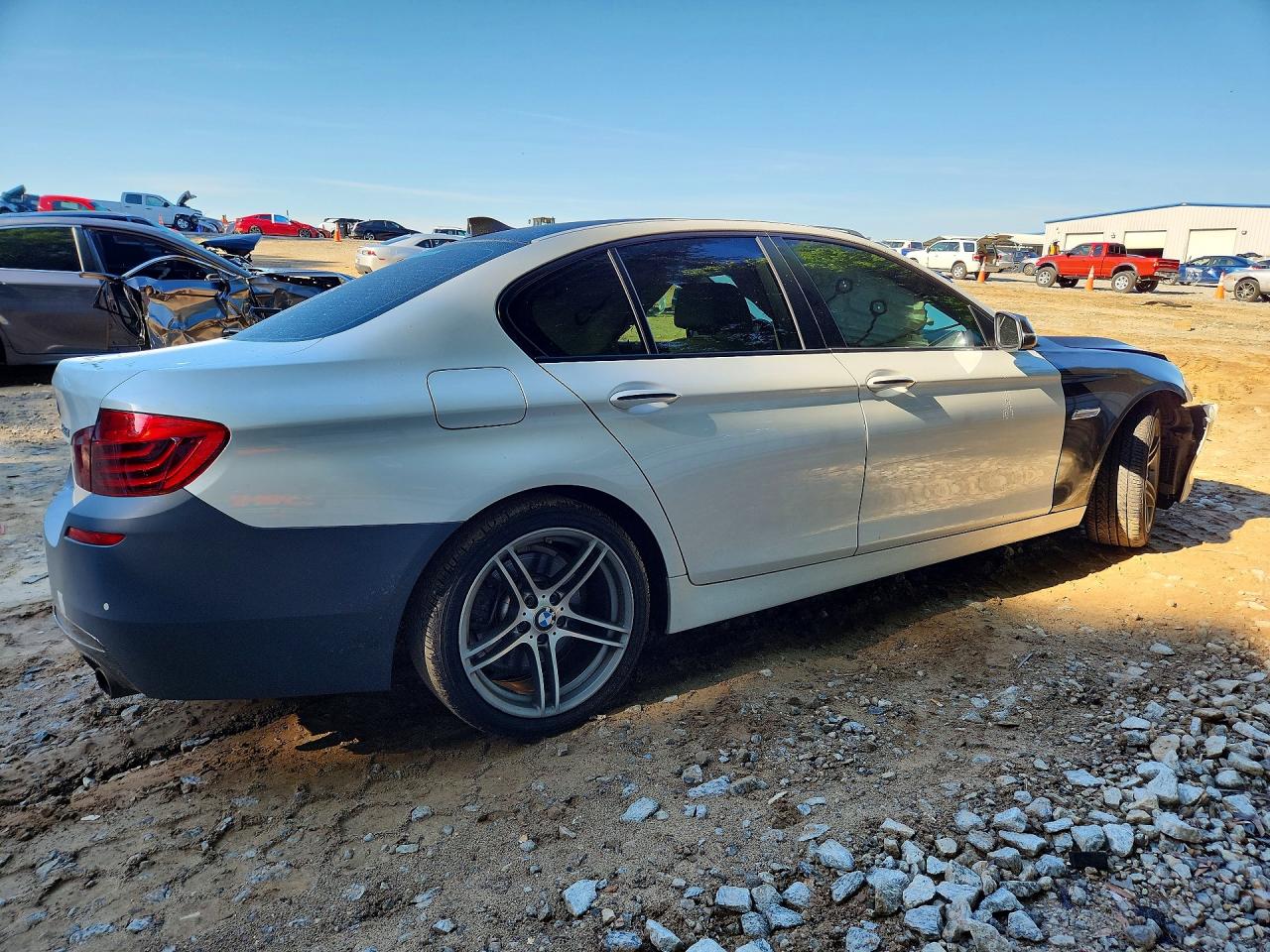 2015 Bmw 535 I White vin: WBA5B1C57FD921711