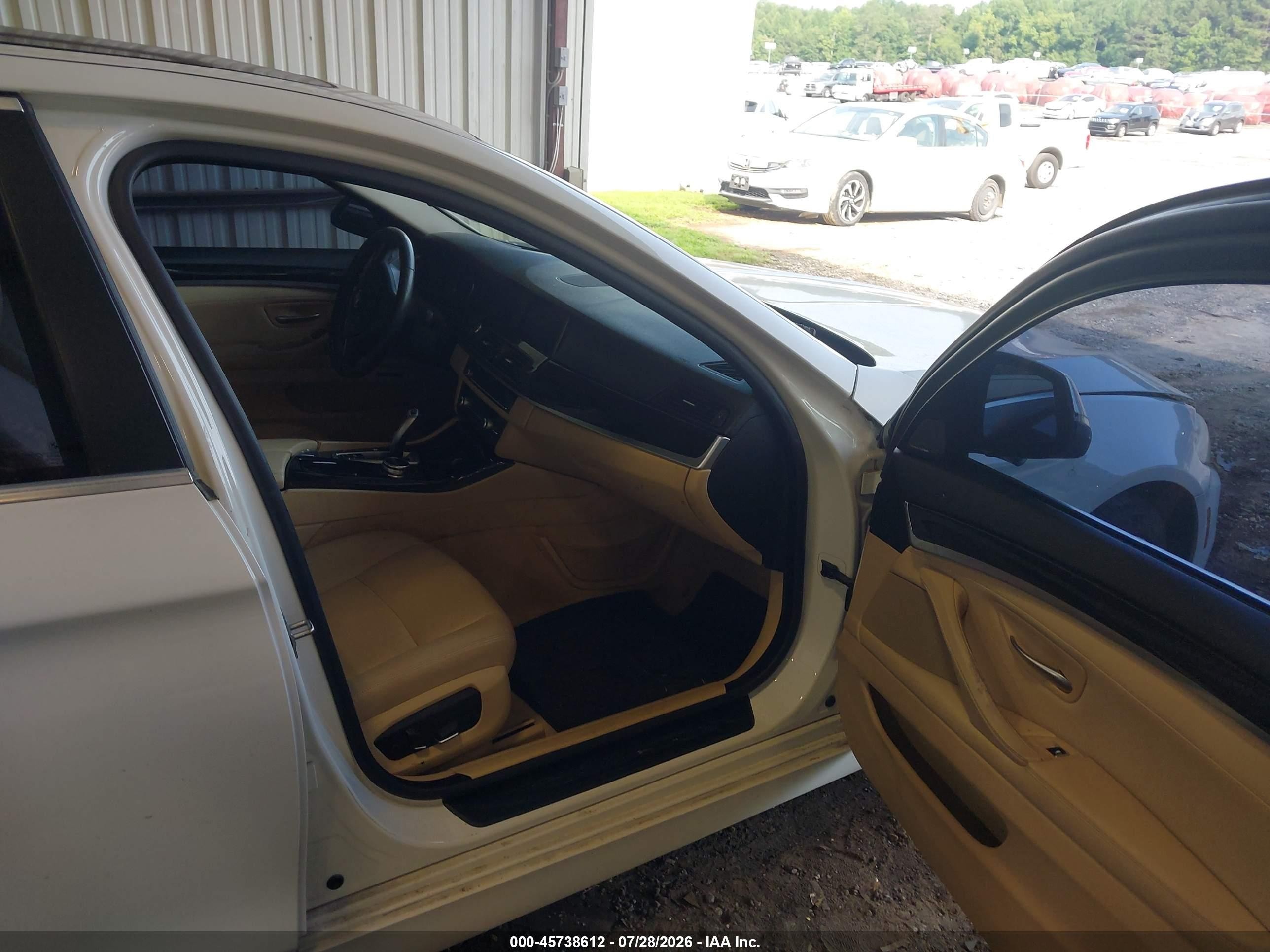 2014 Bmw 535i   Белый vin: WBA5B1C59ED481330