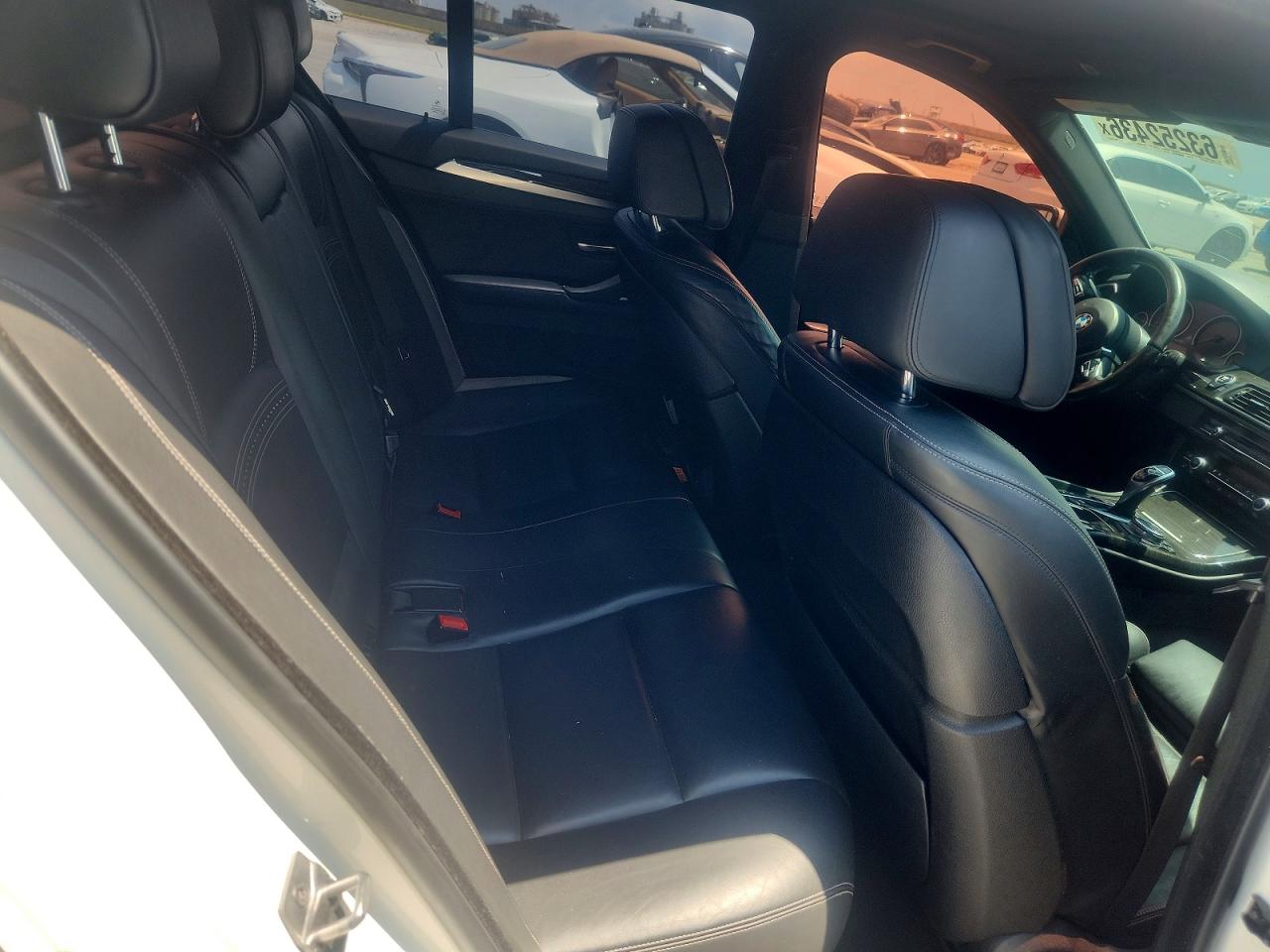 2015 Bmw 535i Белый vin: WBA5B1C59FD922942