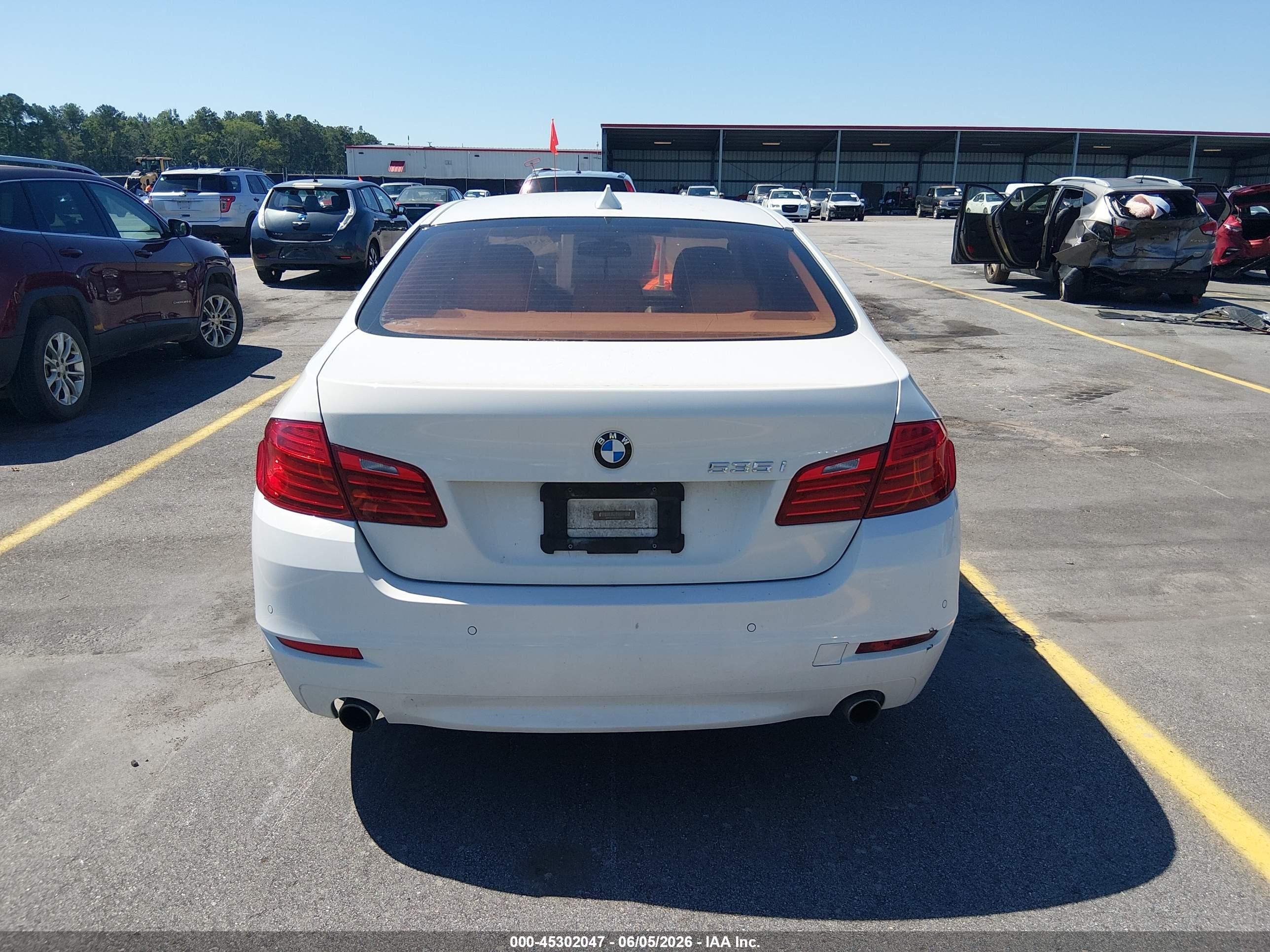 2015 Bmw 535i   Белый vin: WBA5B1C59FG126657