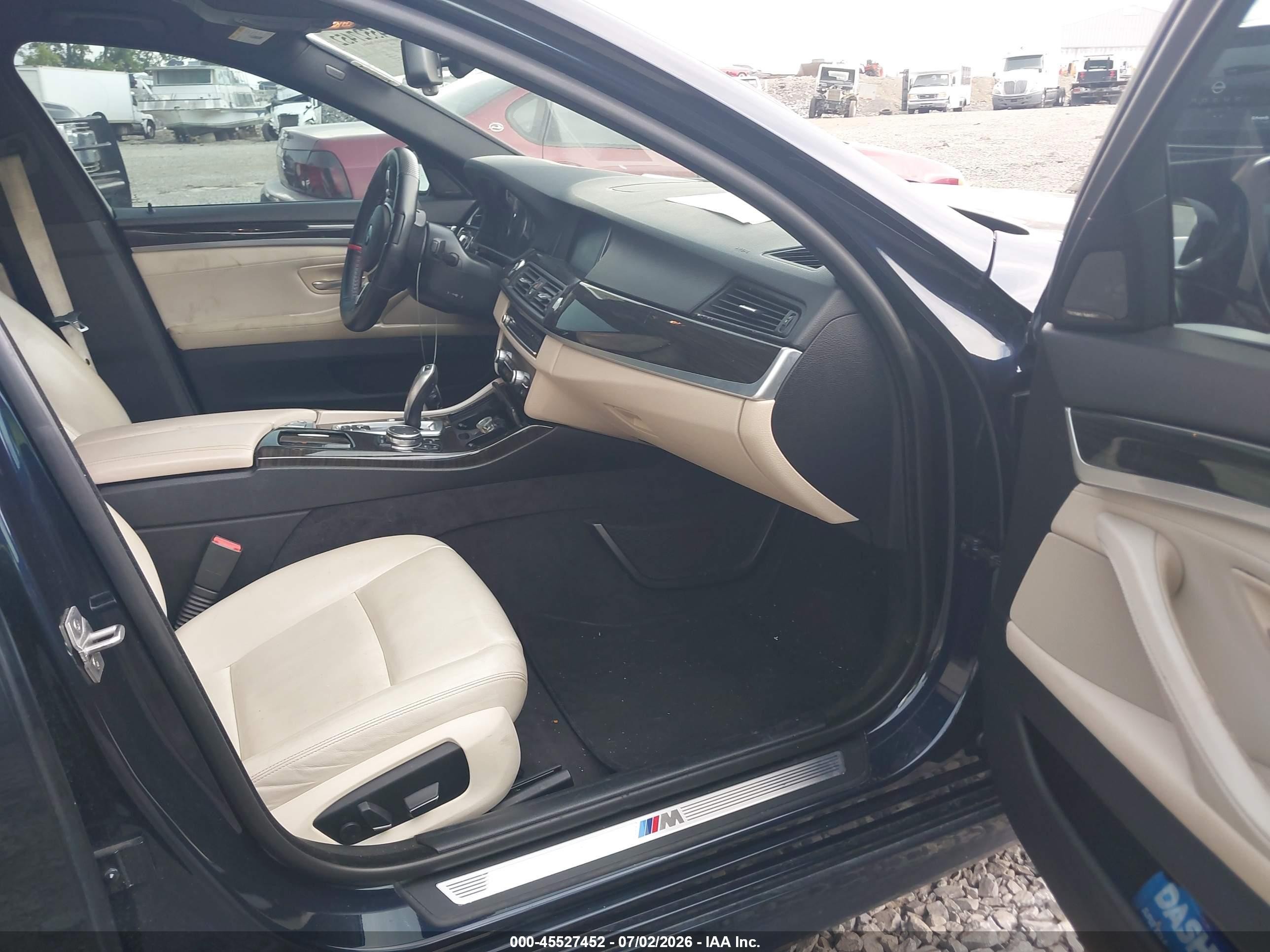 2015 Bmw 535i   Blue vin: WBA5B1C5XFD921282