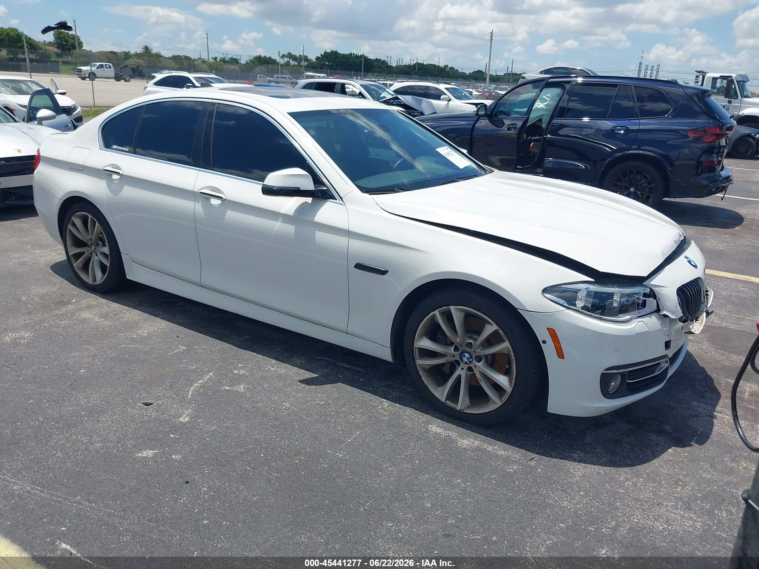 2015 Bmw 535i White vin: WBA5B1C5XFD922061