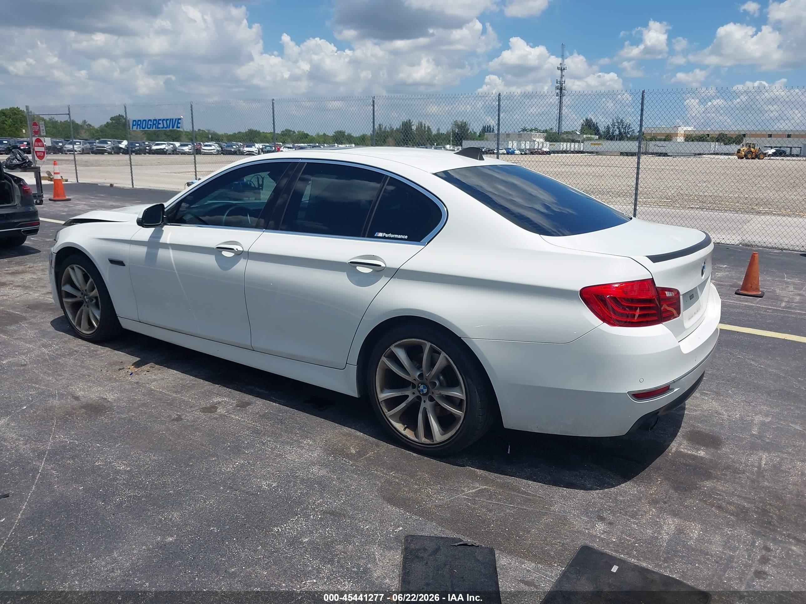 2015 Bmw 535i   White vin: WBA5B1C5XFD922061