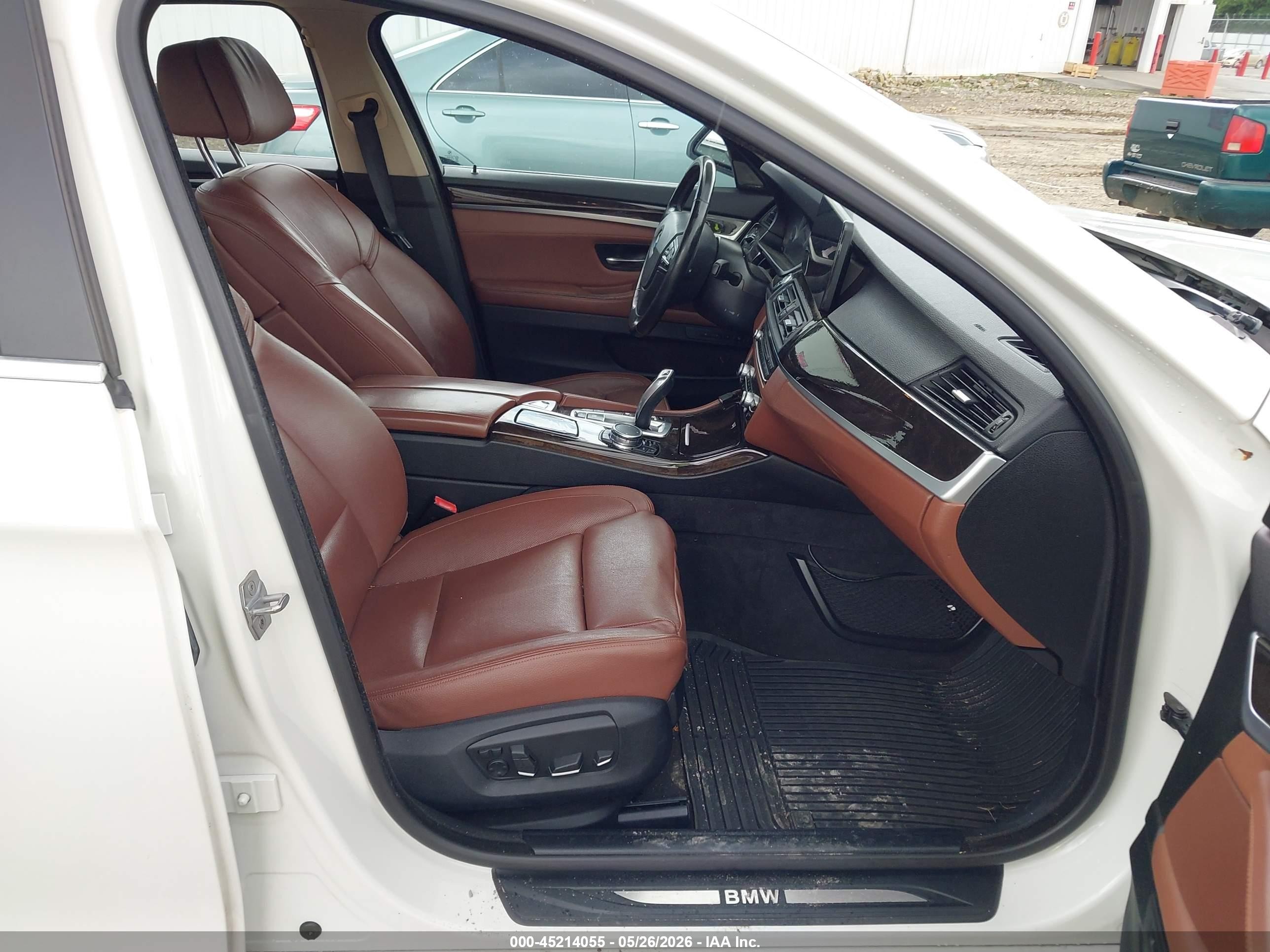 2014 Bmw 535i Xdrive White vin: WBA5B3C51ED530693