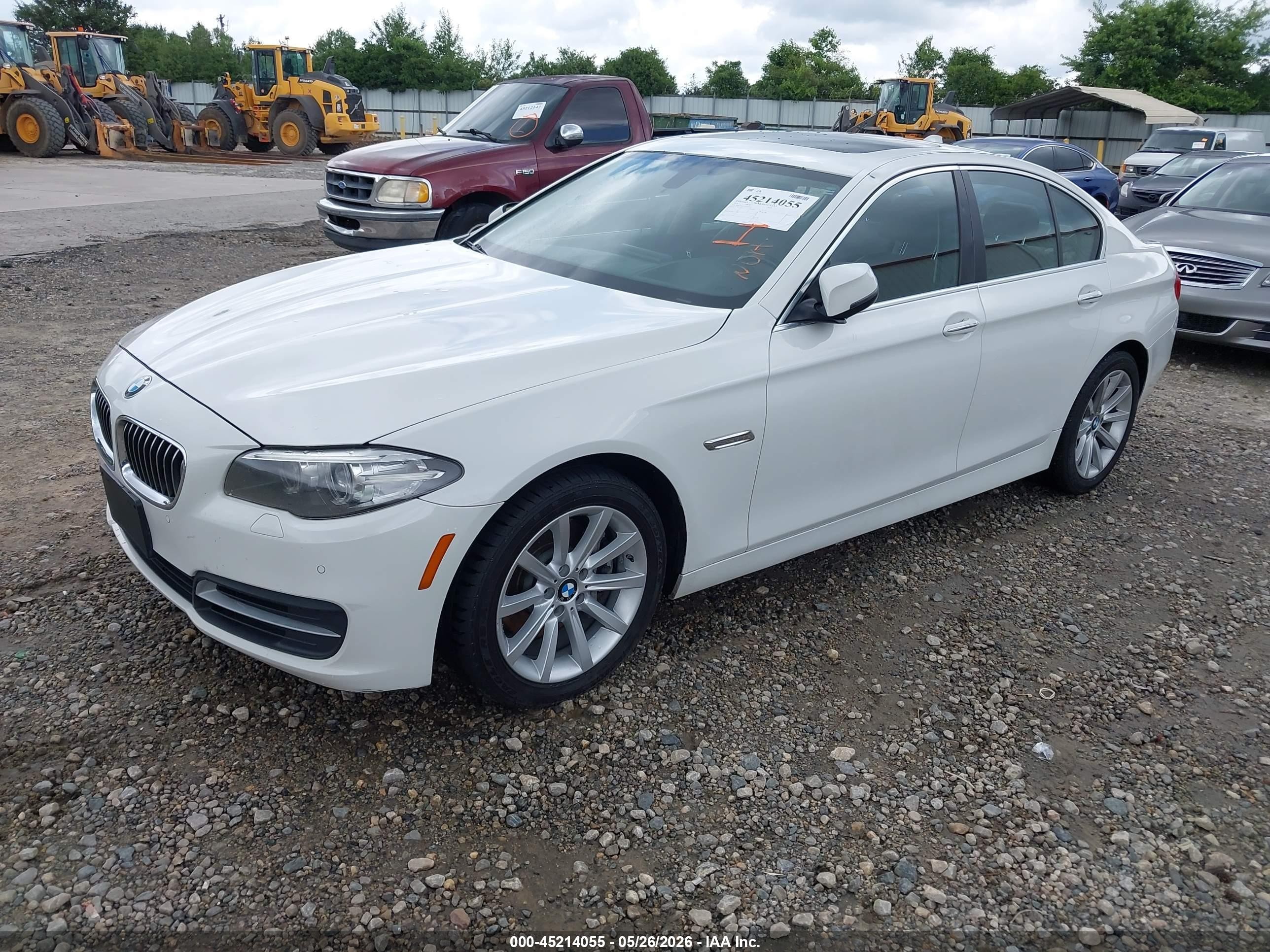 2014 Bmw 535i Xdrive White vin: WBA5B3C51ED530693