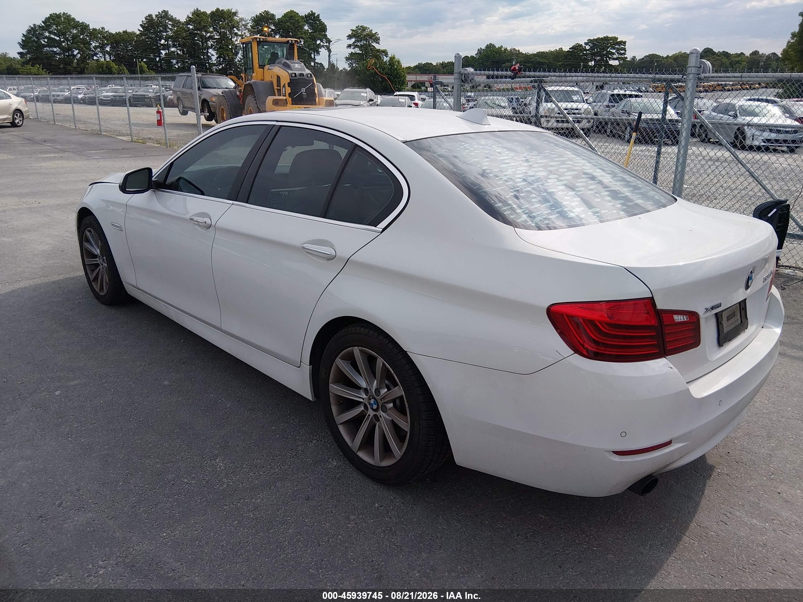 2014 Bmw 535i Xdrive White vin: WBA5B3C51ED531083