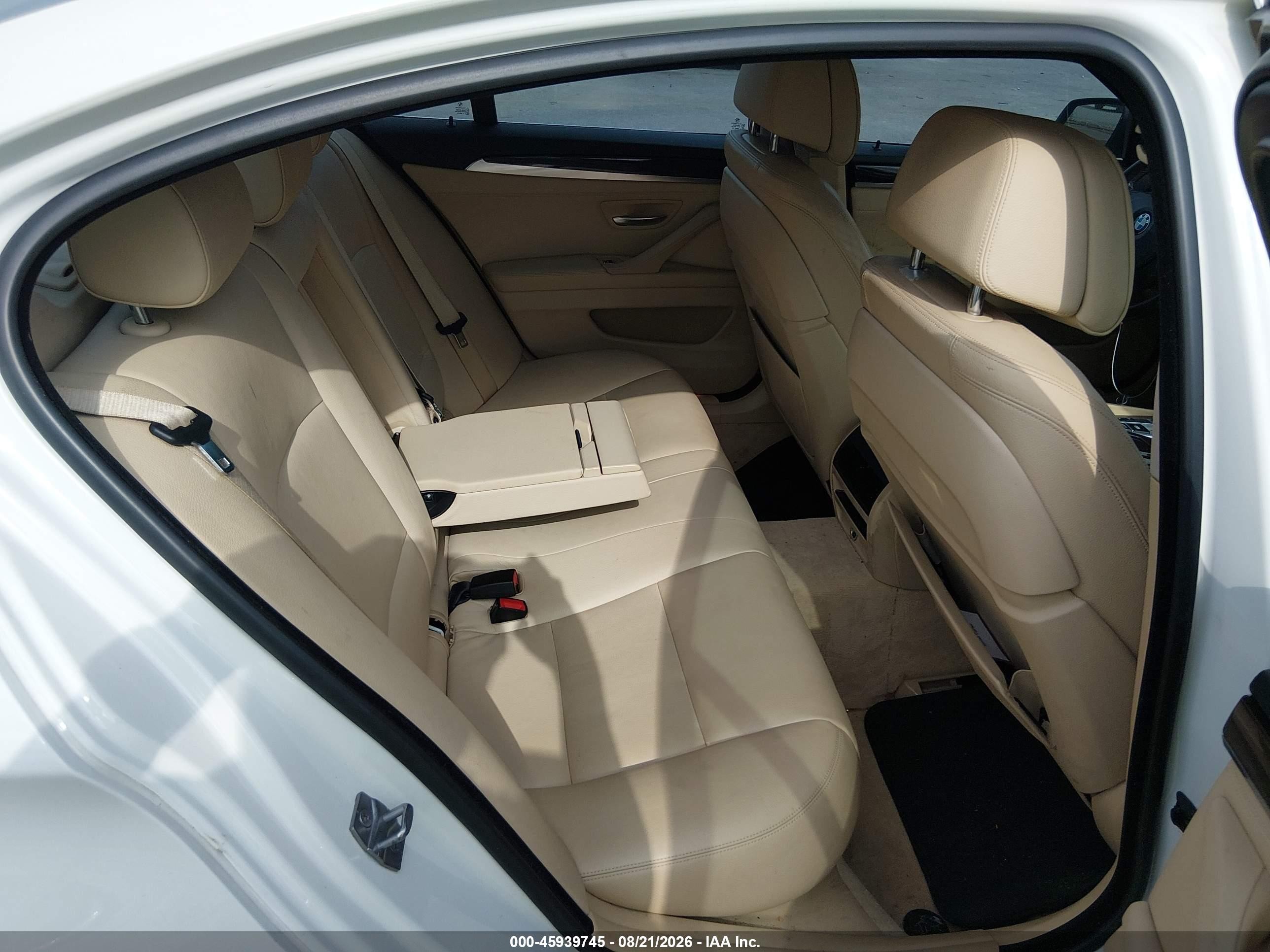 2014 Bmw 535i Xdrive White vin: WBA5B3C51ED531083