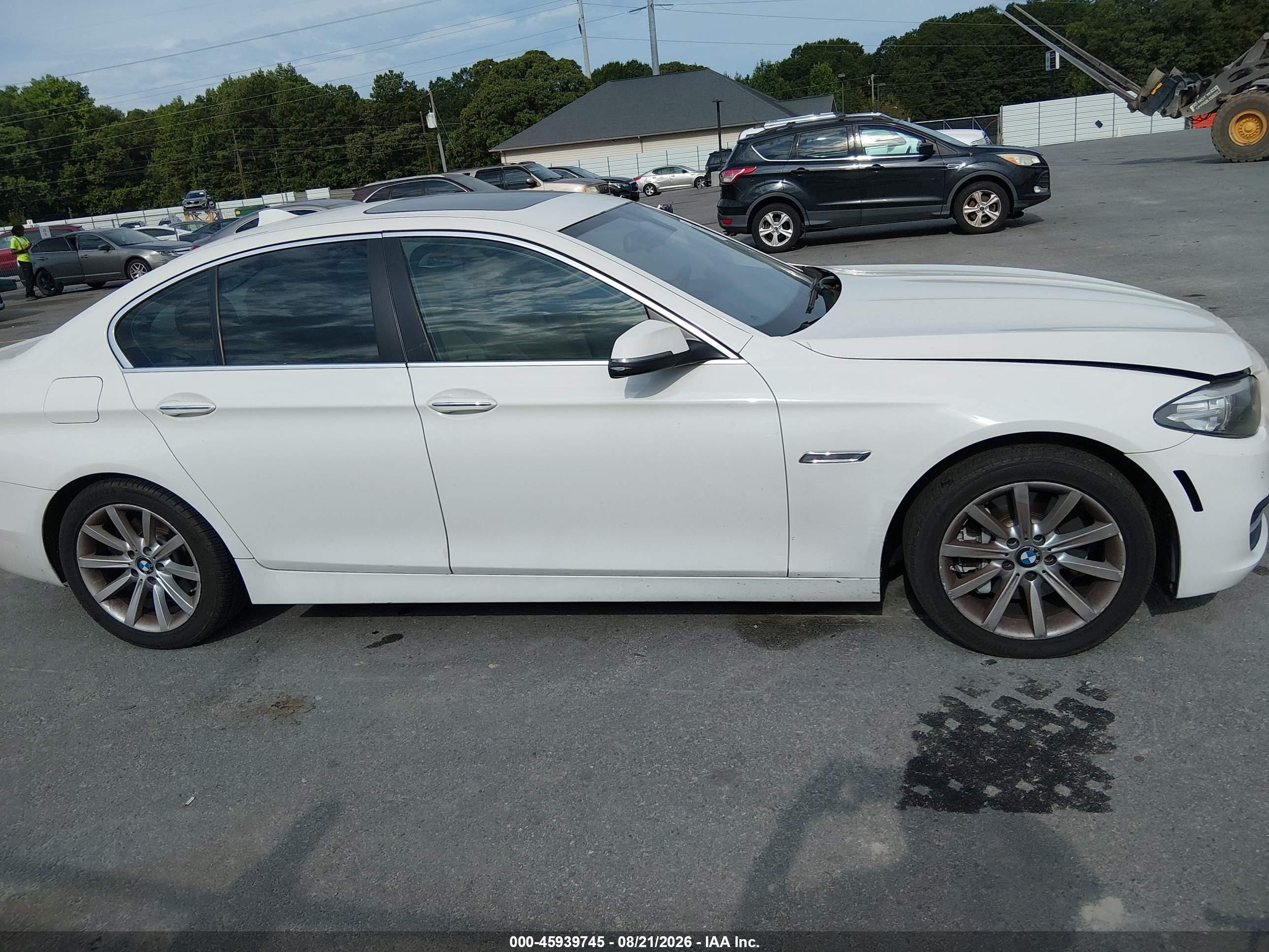 2014 Bmw 535i Xdrive White vin: WBA5B3C51ED531083