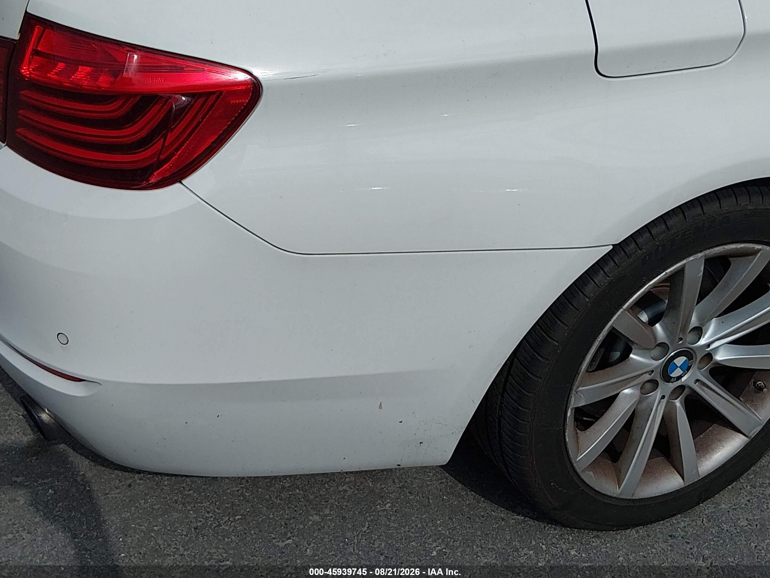 2014 Bmw 535i Xdrive White vin: WBA5B3C51ED531083