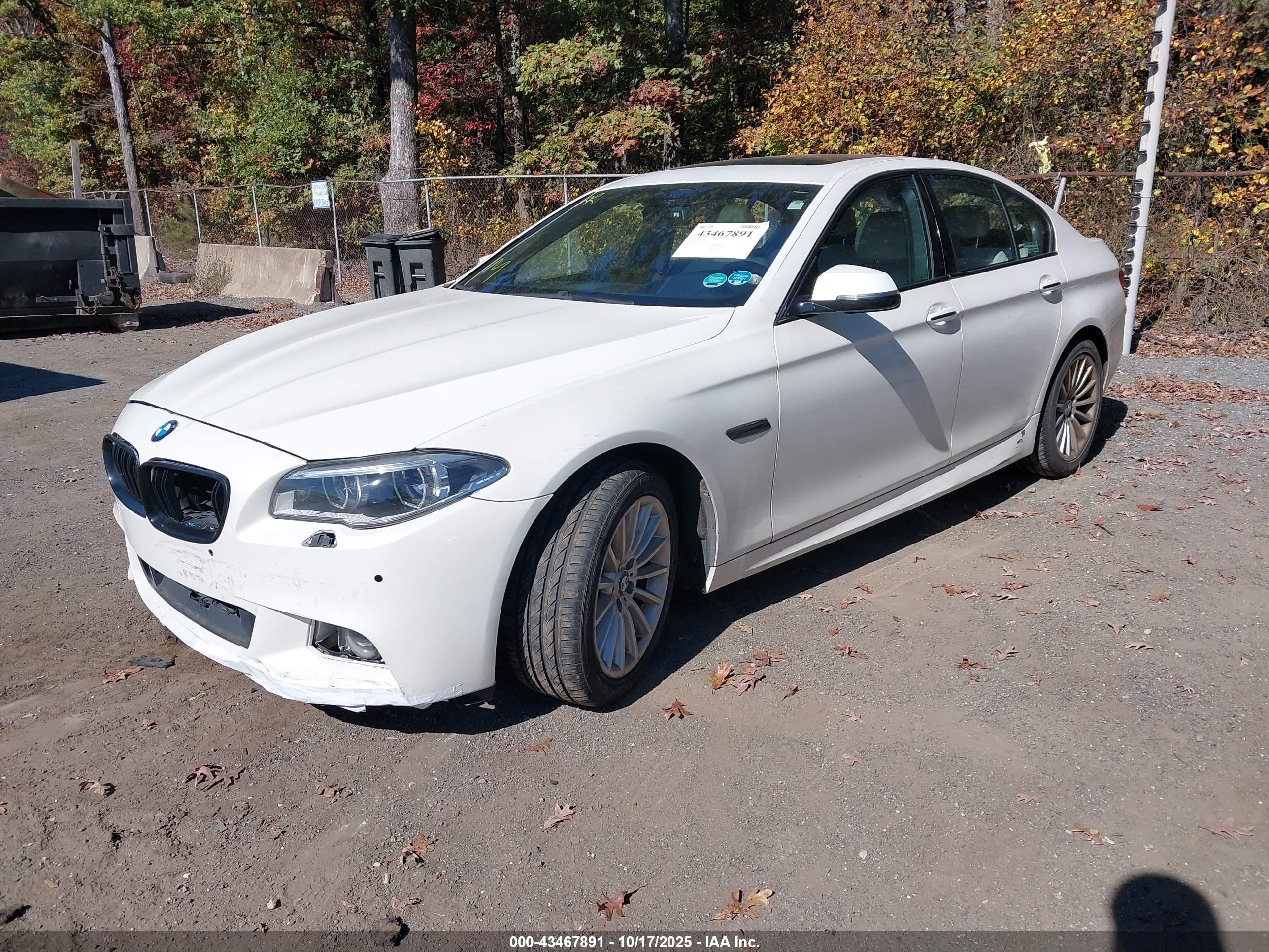 2015 Bmw 535i Xdrive White vin: WBA5B3C51FD540769