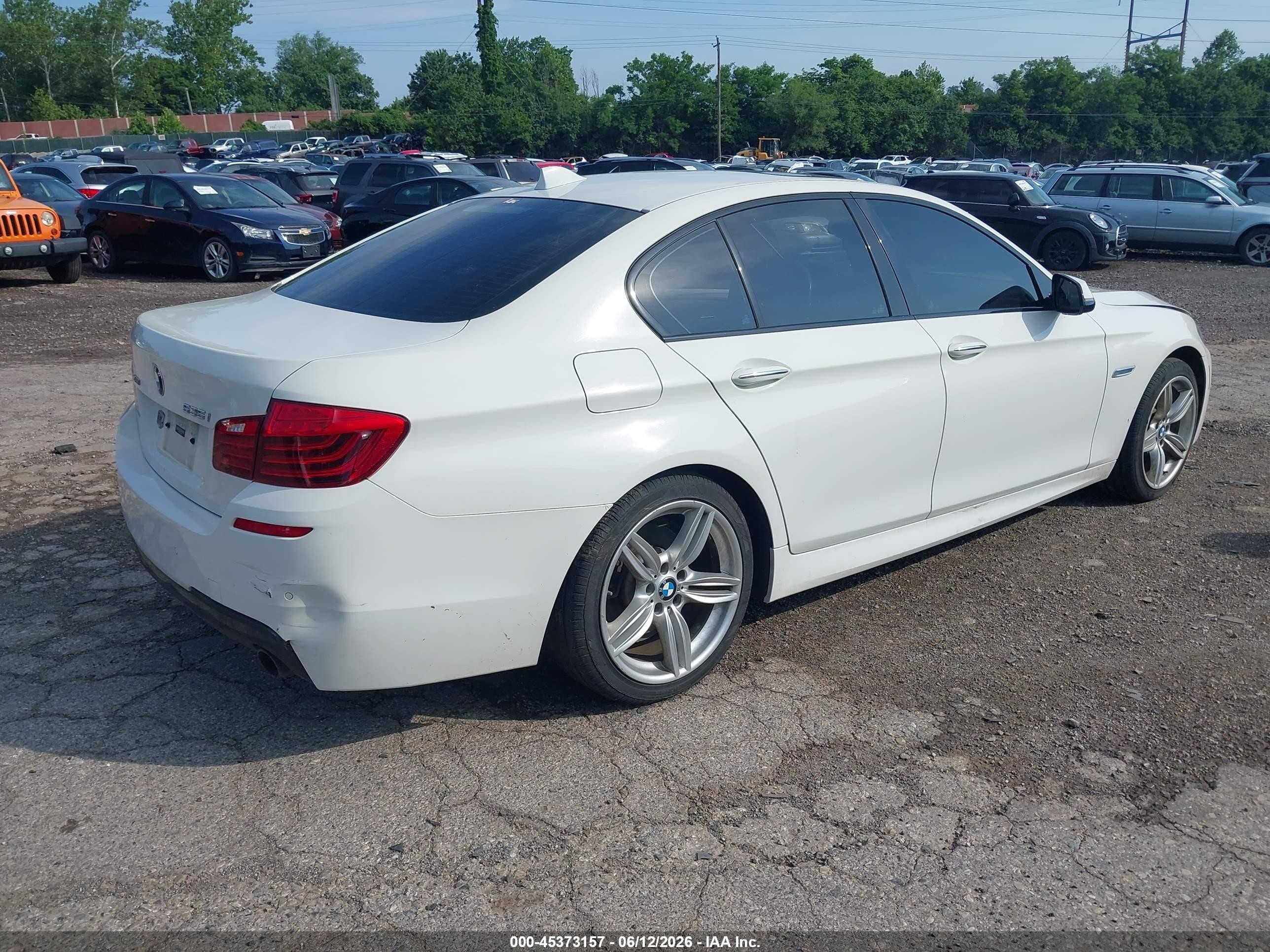 2015 Bmw 535i Xdrive Белый vin: WBA5B3C51FD542537