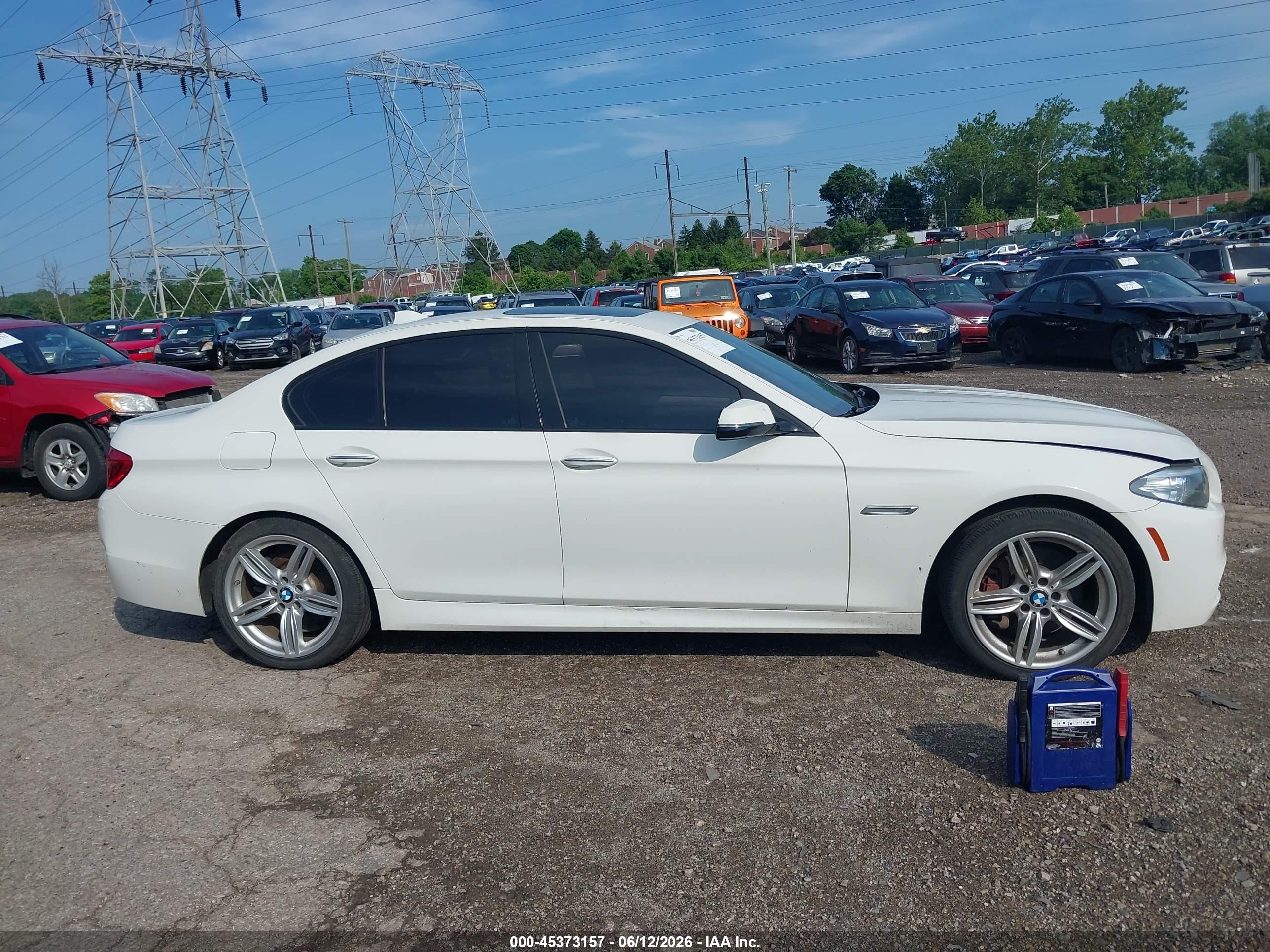 2015 Bmw 535i Xdrive Белый vin: WBA5B3C51FD542537