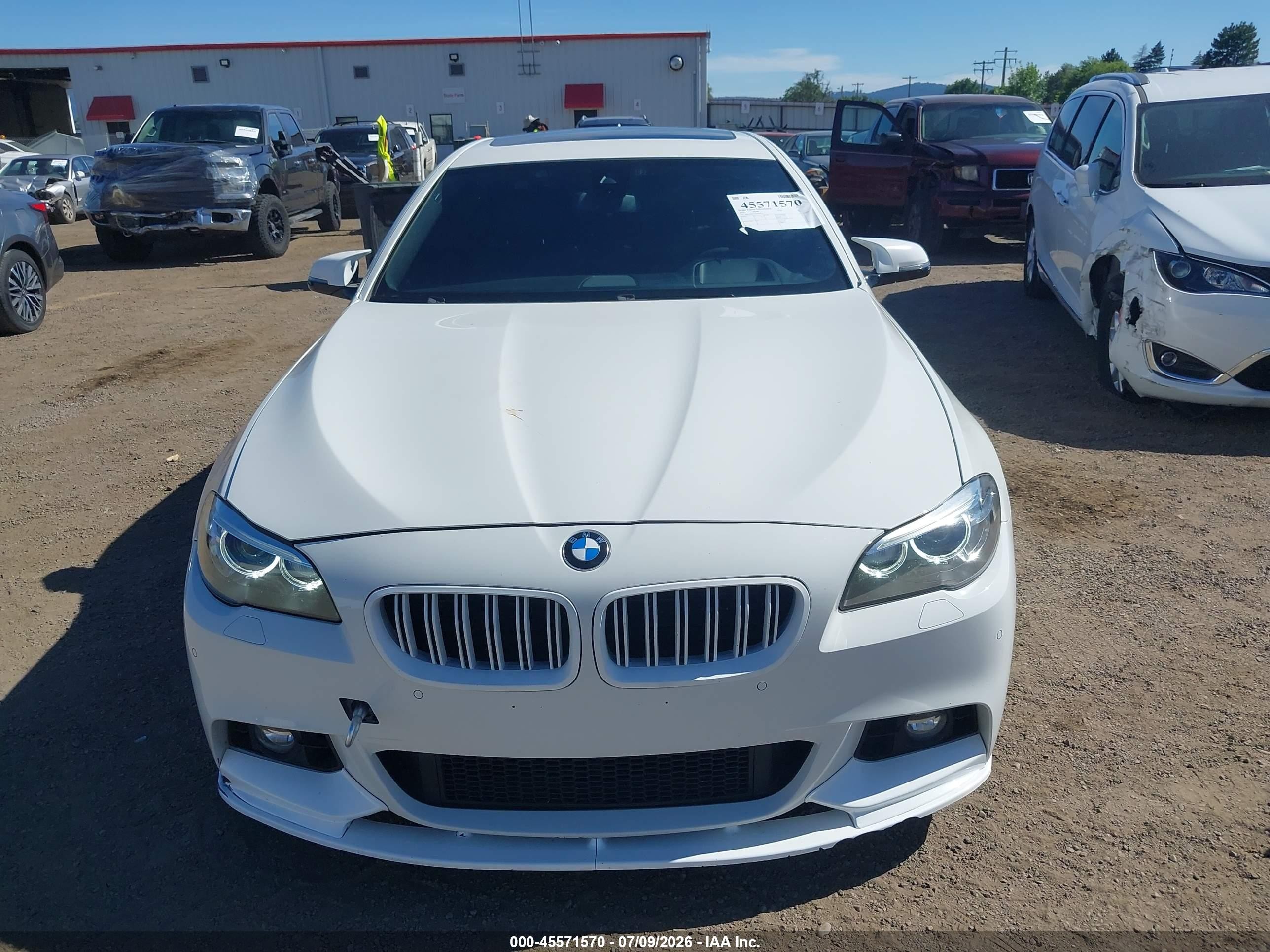 2015 Bmw 535i Xdrive White vin: WBA5B3C51FD546572