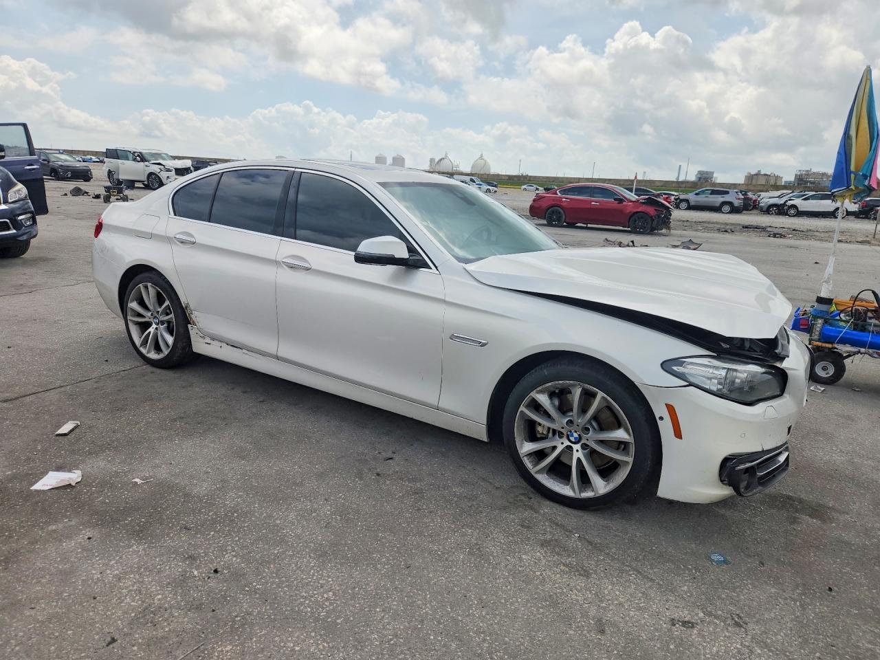 2014 Bmw 535 Xi White vin: WBA5B3C52ED539693
