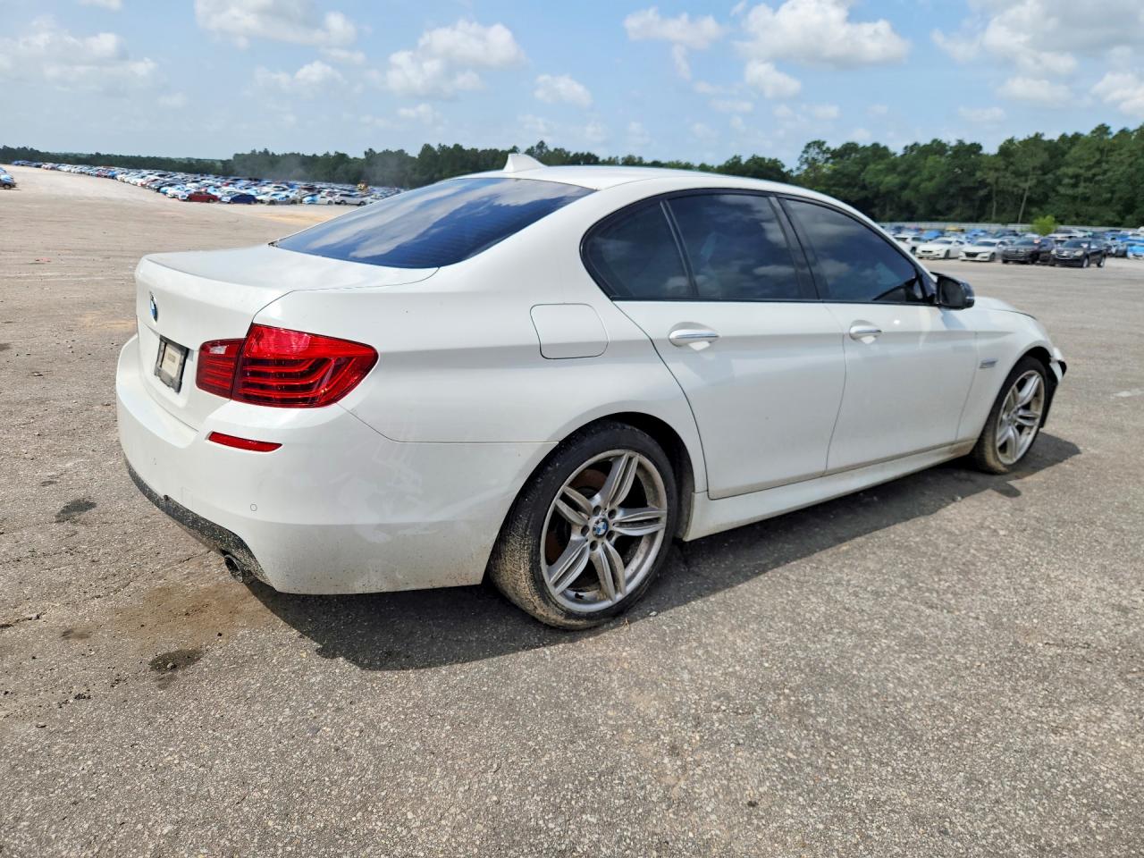 2015 Bmw 535 Xi White vin: WBA5B3C52FD545057