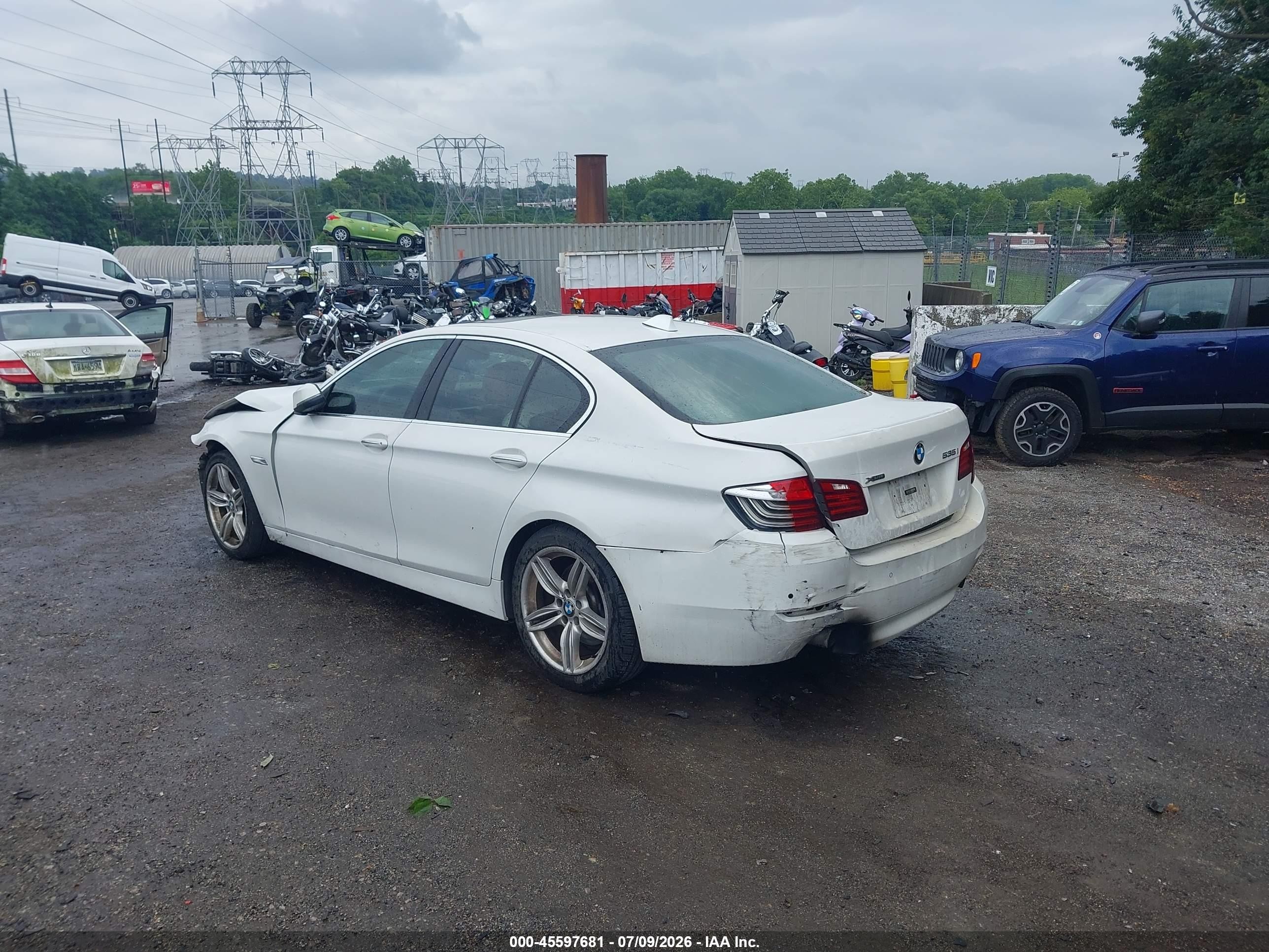 2014 Bmw 535i Xdrive White vin: WBA5B3C54ED534284