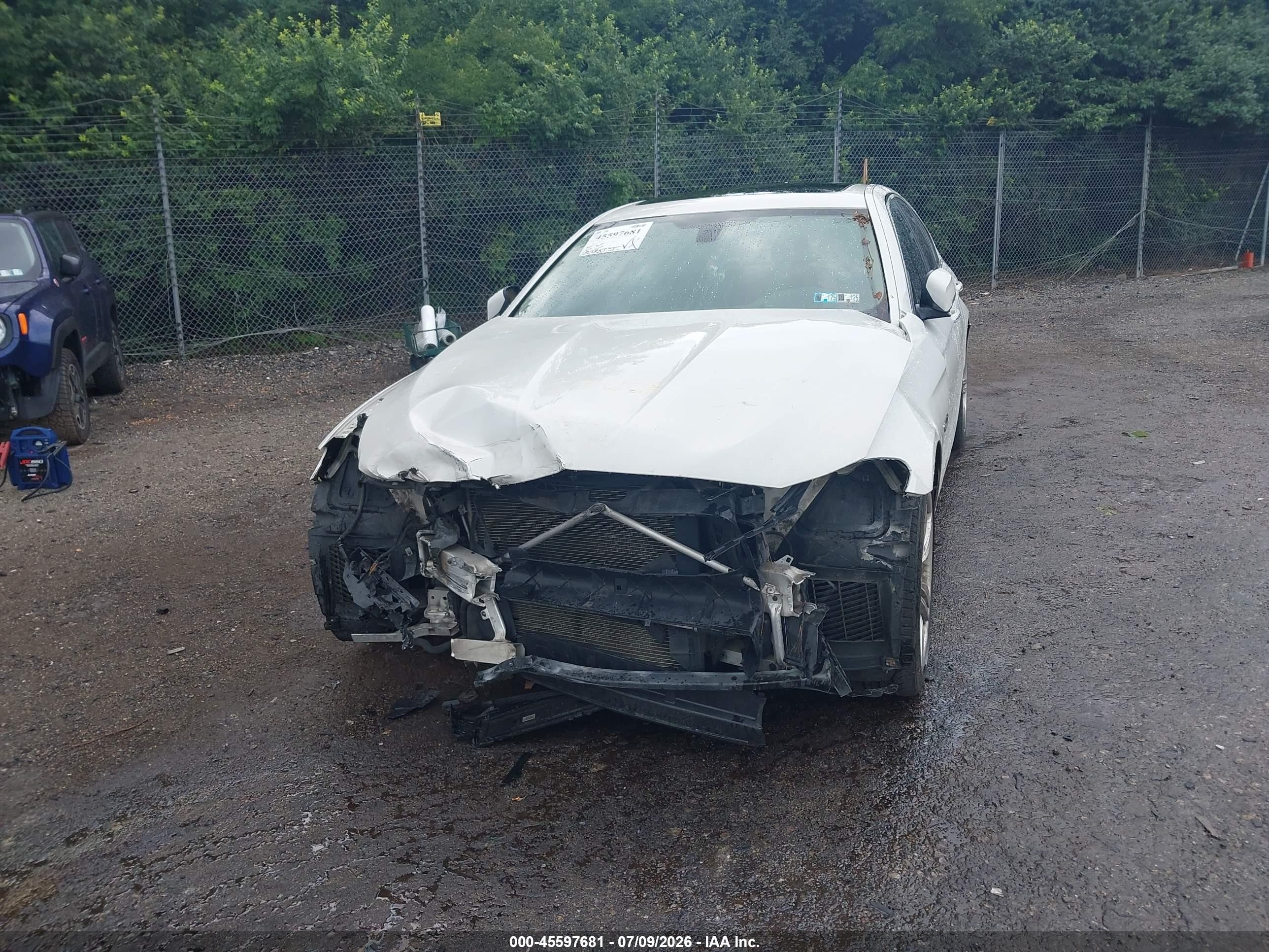2014 Bmw 535i Xdrive White vin: WBA5B3C54ED534284