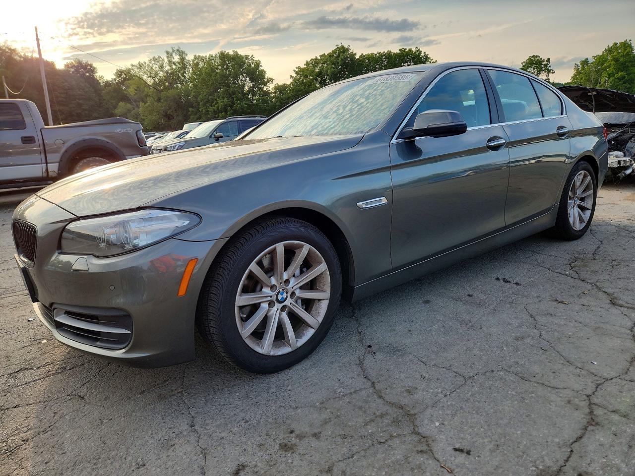 2014 Bmw 535 Xi Серый vin: WBA5B3C54ED535483
