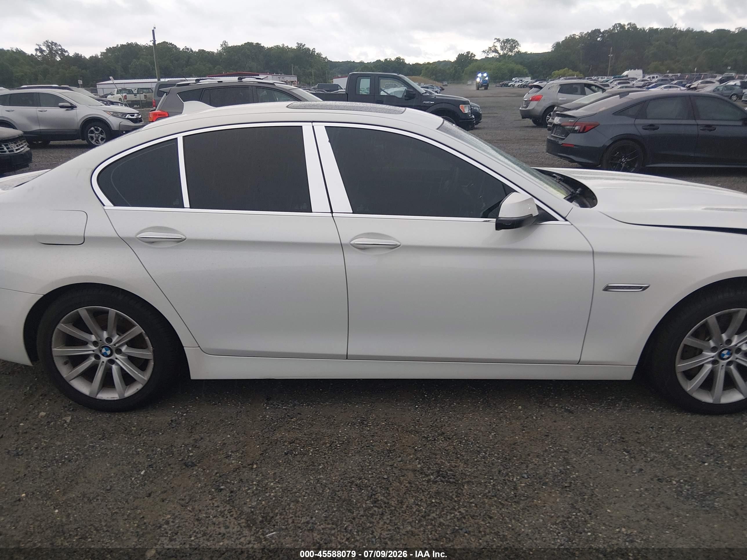 2014 Bmw 535i Xdrive White vin: WBA5B3C54ED537721