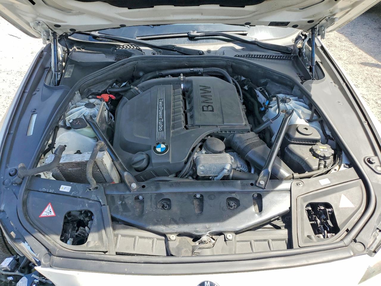 2015 Bmw 535 Xi Белый vin: WBA5B3C54FD546906