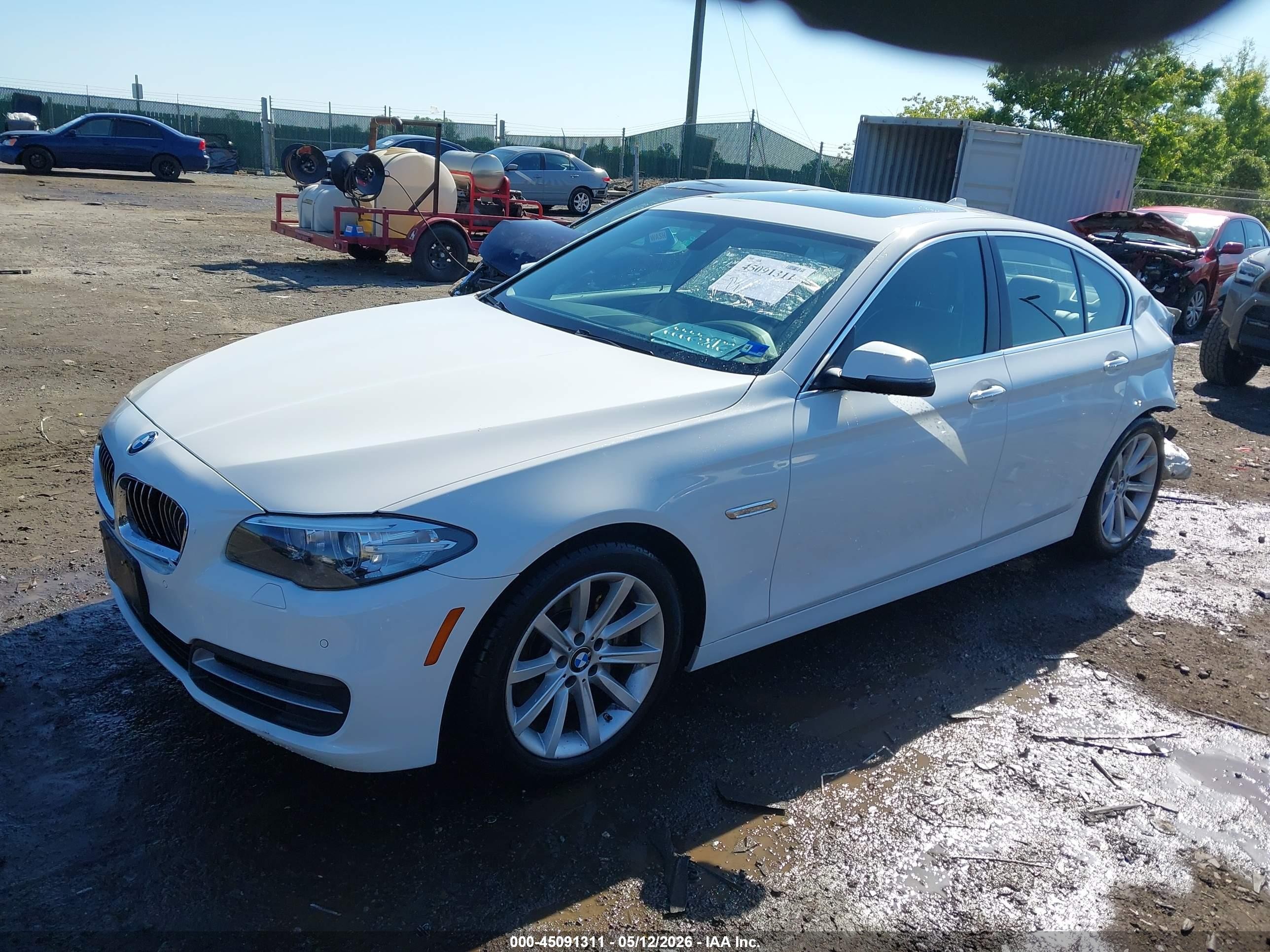 2014 Bmw 535i Xdrive White vin: WBA5B3C55ED539378
