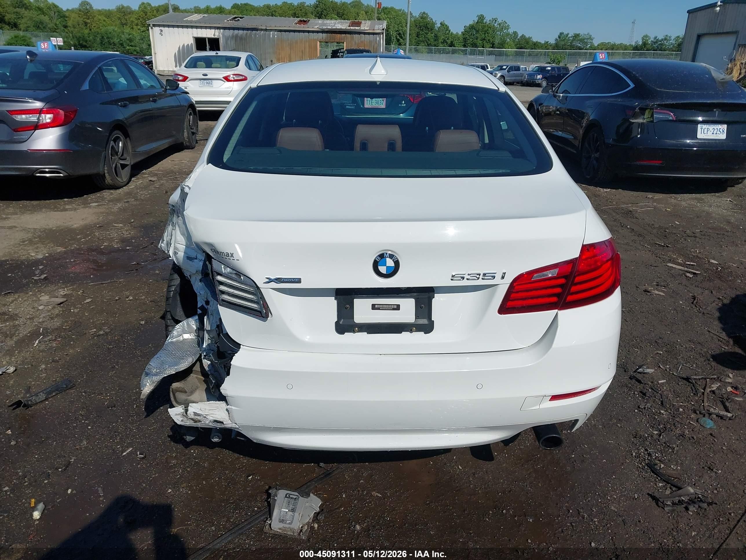 2014 Bmw 535i Xdrive White vin: WBA5B3C55ED539378