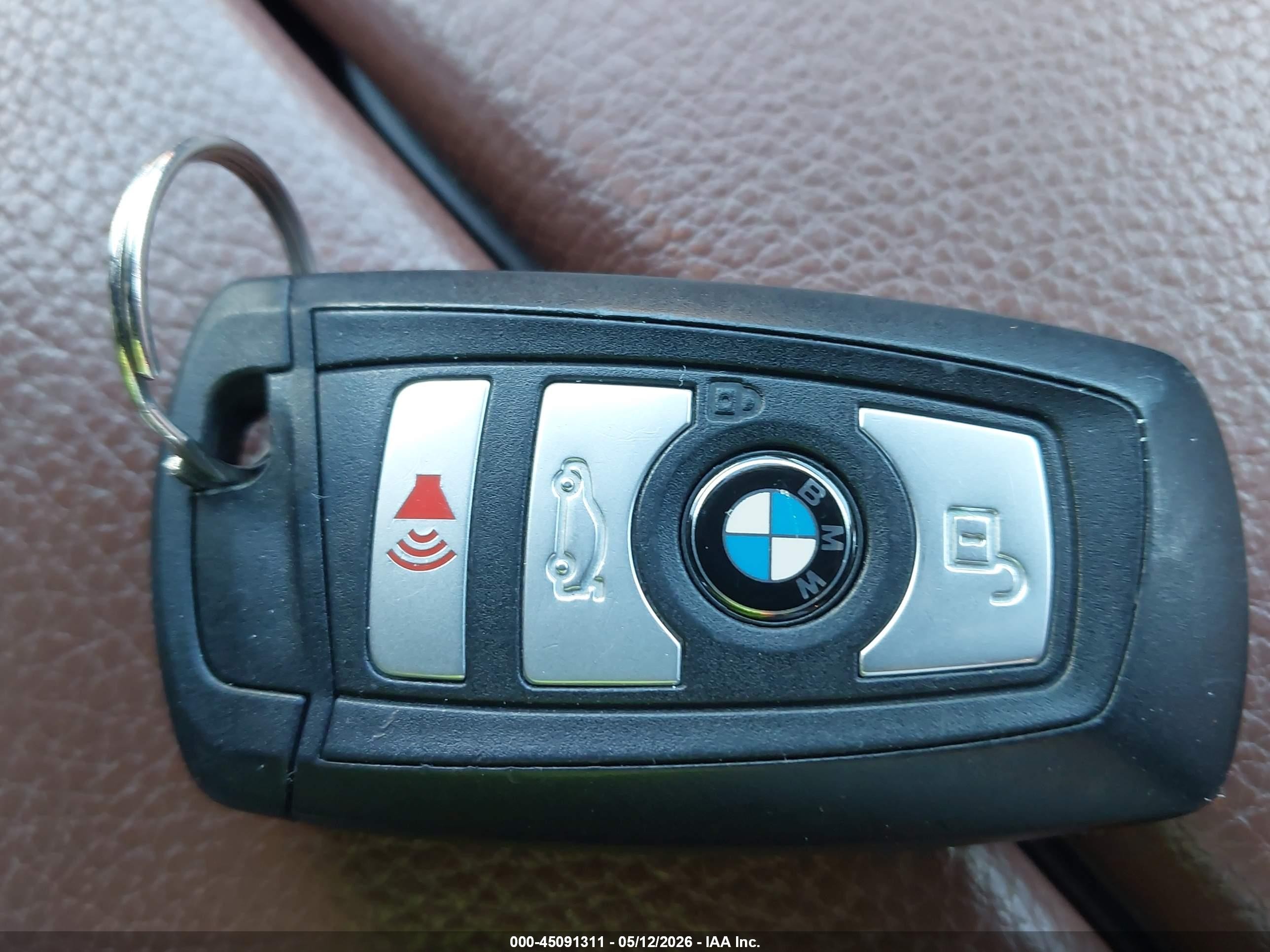 2014 Bmw 535i Xdrive White vin: WBA5B3C55ED539378