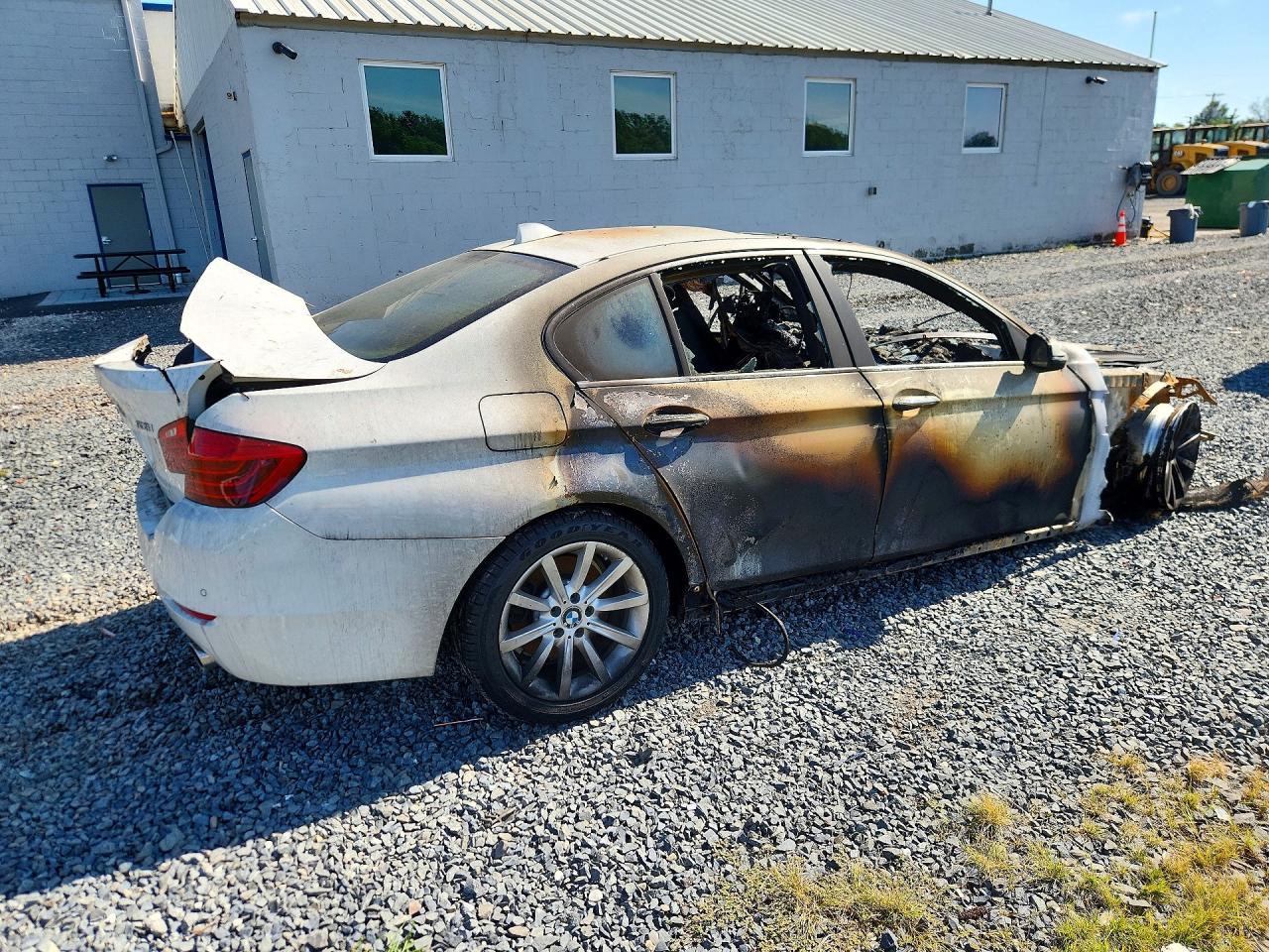 2014 Bmw 535 Xi Burn vin: WBA5B3C56ED530091