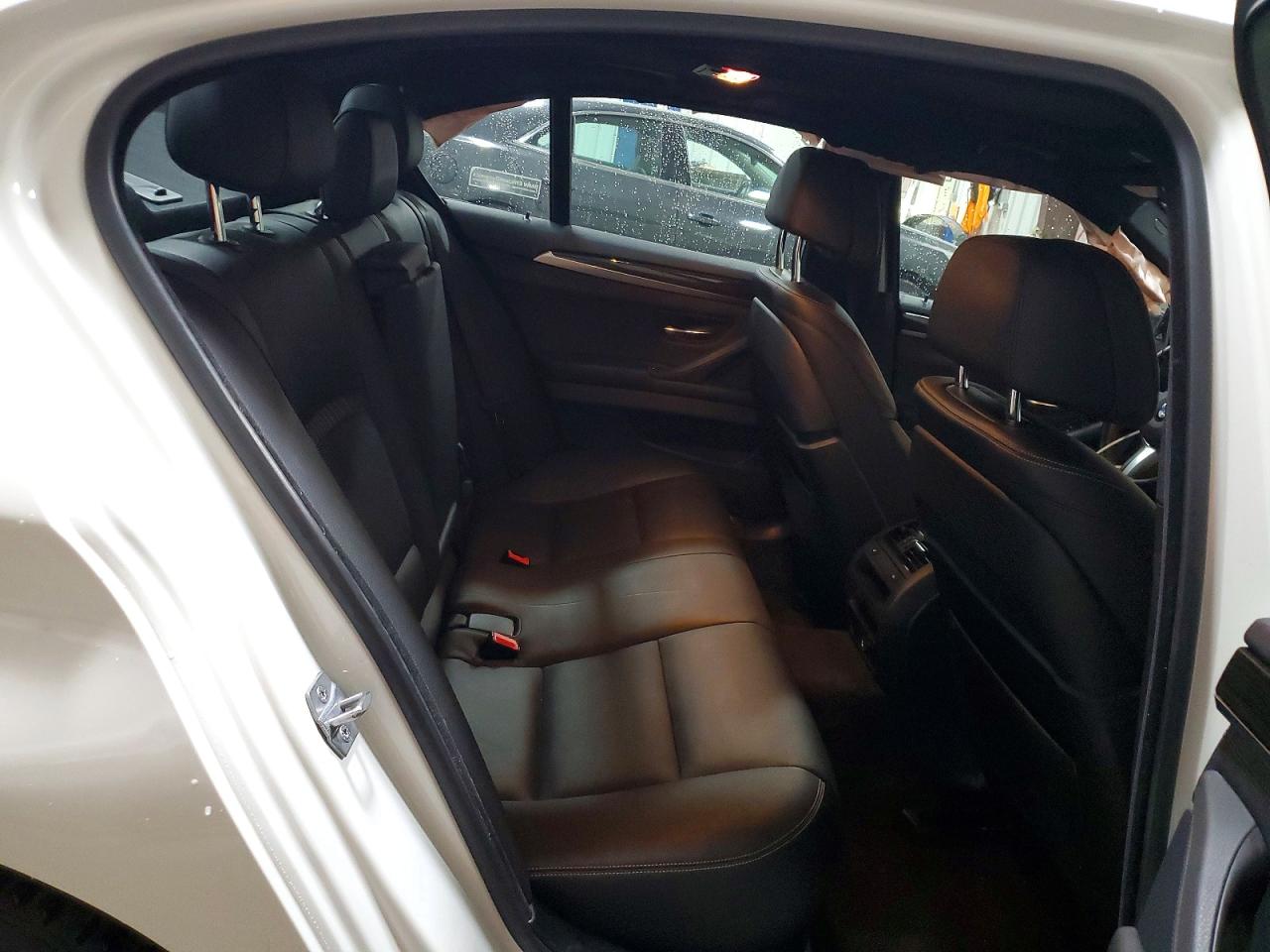2014 Bmw 535 Xi Белый vin: WBA5B3C56ED530852