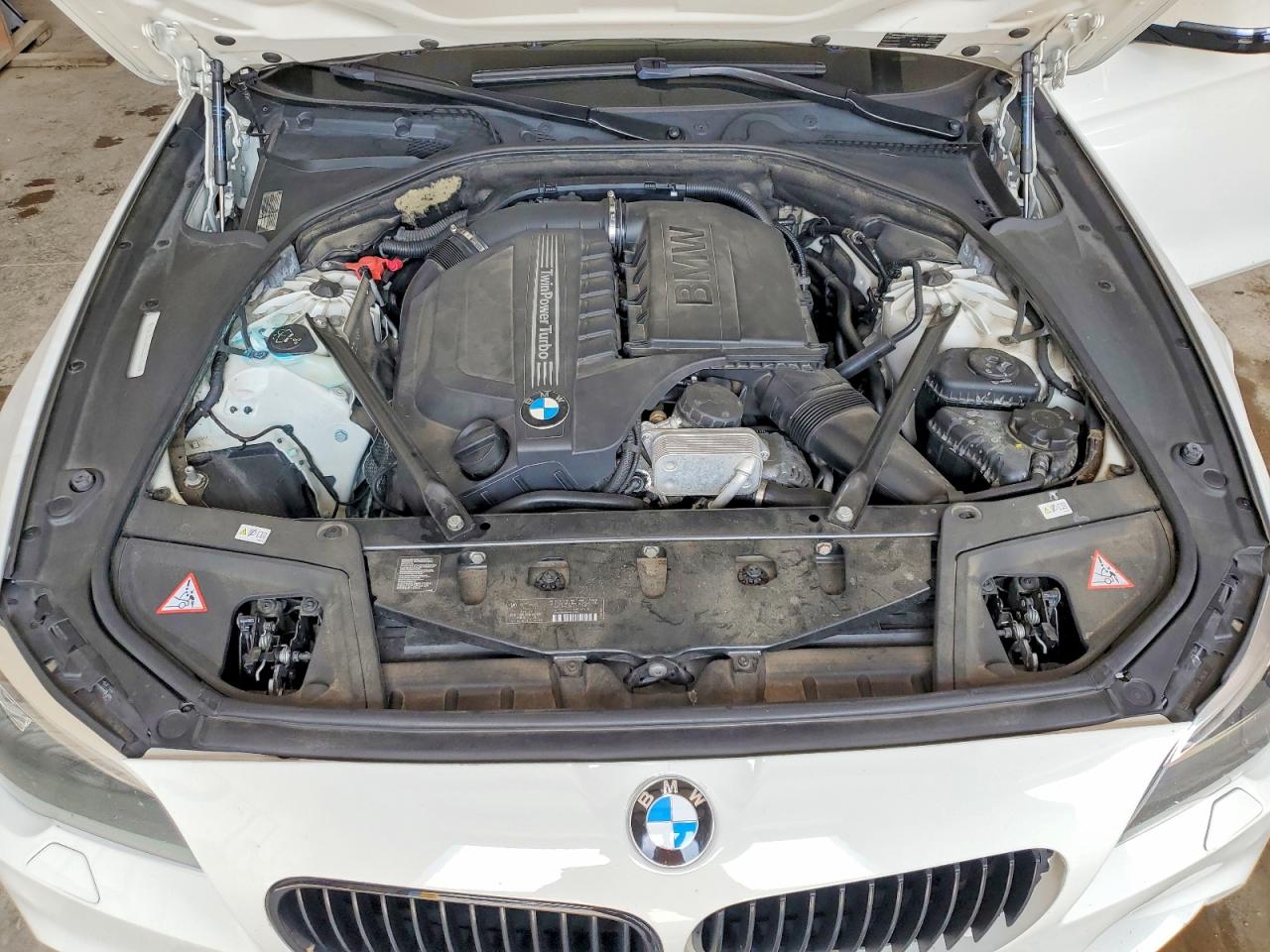 2014 Bmw 535 Xi Белый vin: WBA5B3C56ED530852