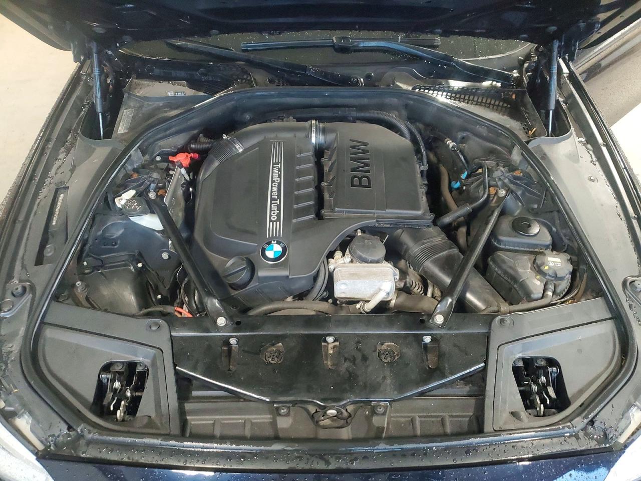 2015 Bmw 535 Xi Синий vin: WBA5B3C56FD541349