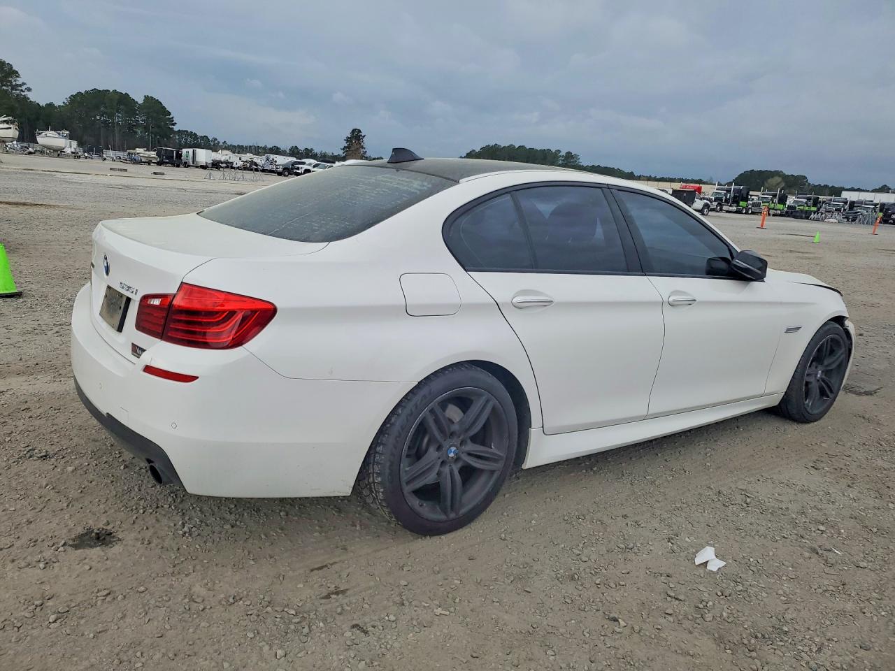 2015 Bmw 535 Xi White vin: WBA5B3C56FD542890