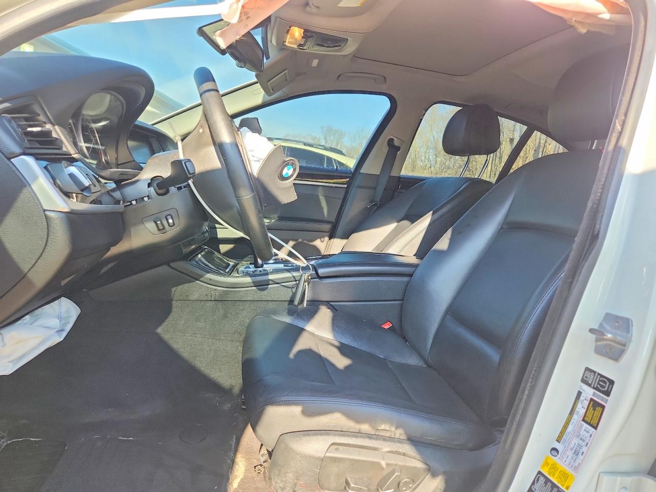 2014 Bmw 535 Xi White vin: WBA5B3C57ED292879