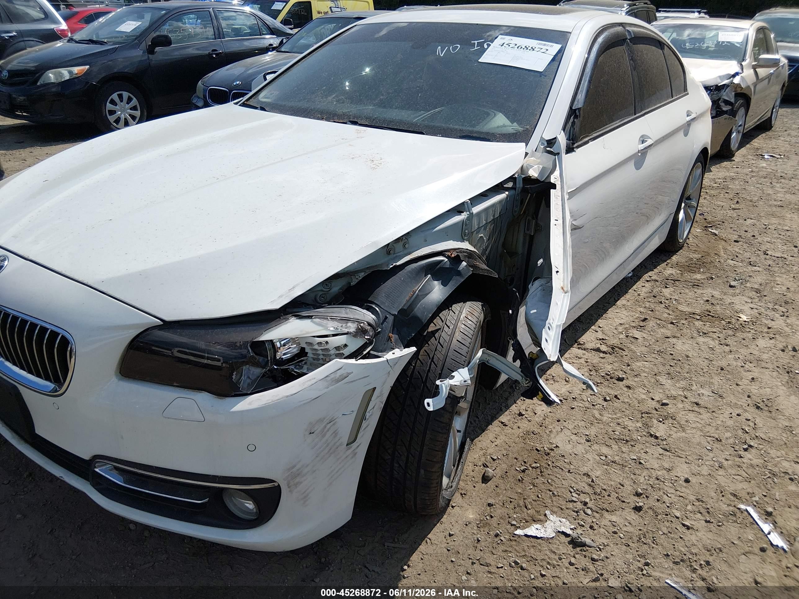 2014 Bmw 535i Xdrive White vin: WBA5B3C57ED534280