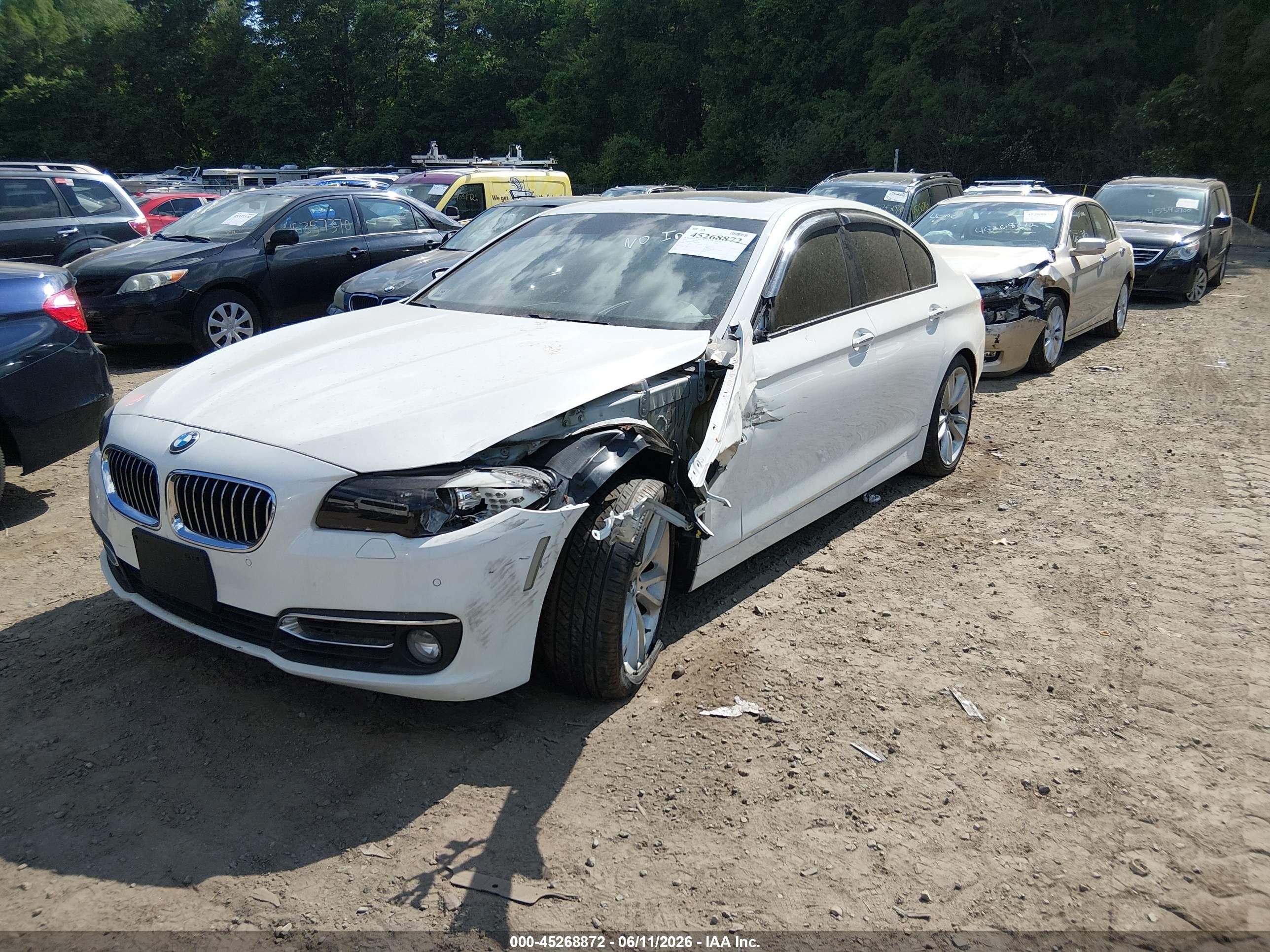 2014 Bmw 535i Xdrive White vin: WBA5B3C57ED534280