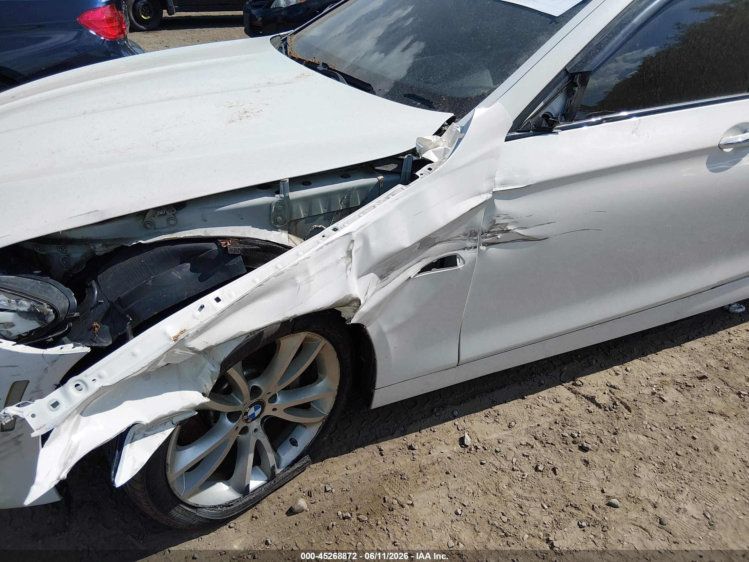 2014 Bmw 535i Xdrive White vin: WBA5B3C57ED534280