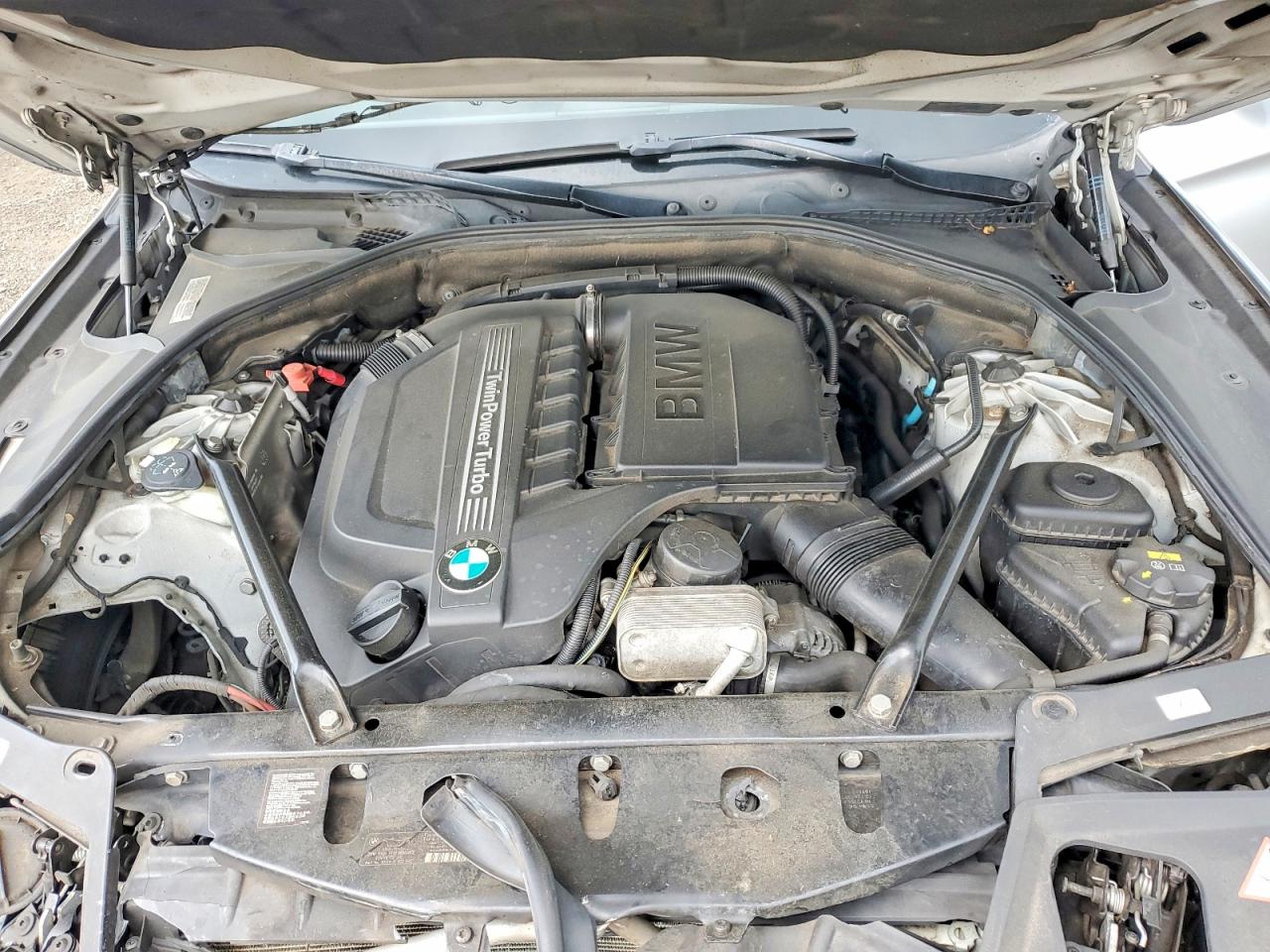 2014 Bmw 535 Xi Silver vin: WBA5B3C57ED539642