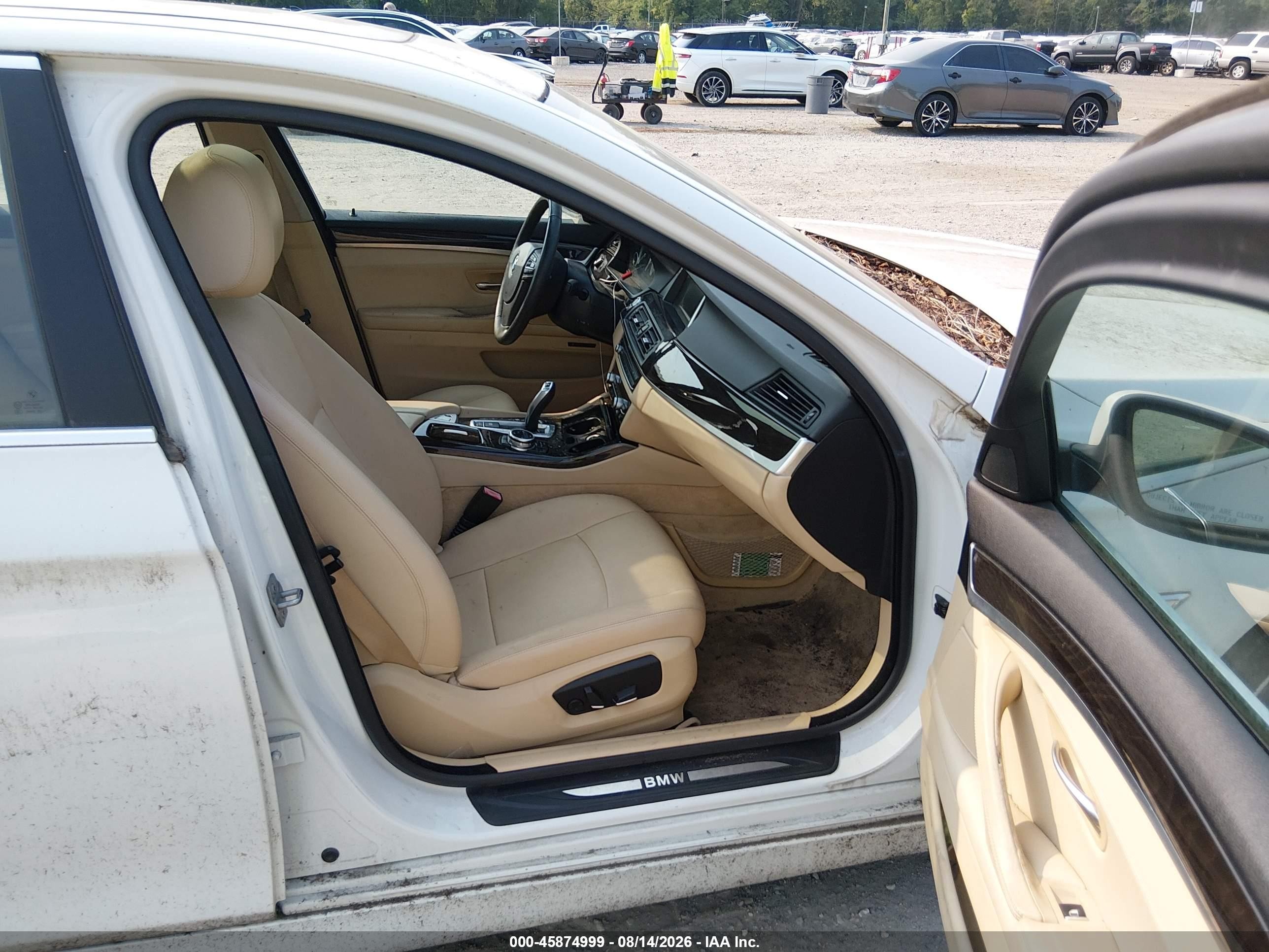 2014 Bmw 535i Xdrive White vin: WBA5B3C58ED533087