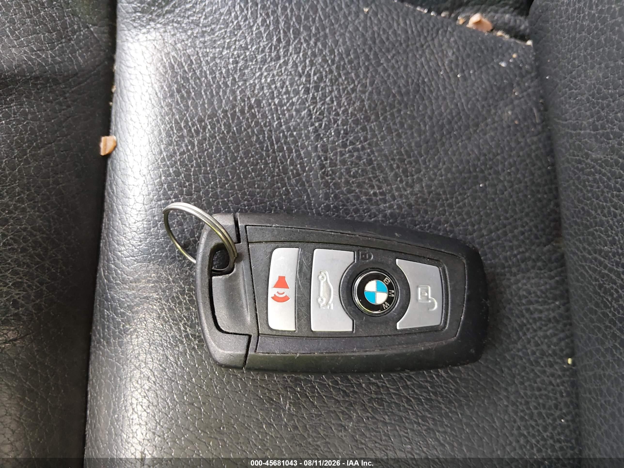 2015 Bmw 535i Xdrive White vin: WBA5B3C58FD543927