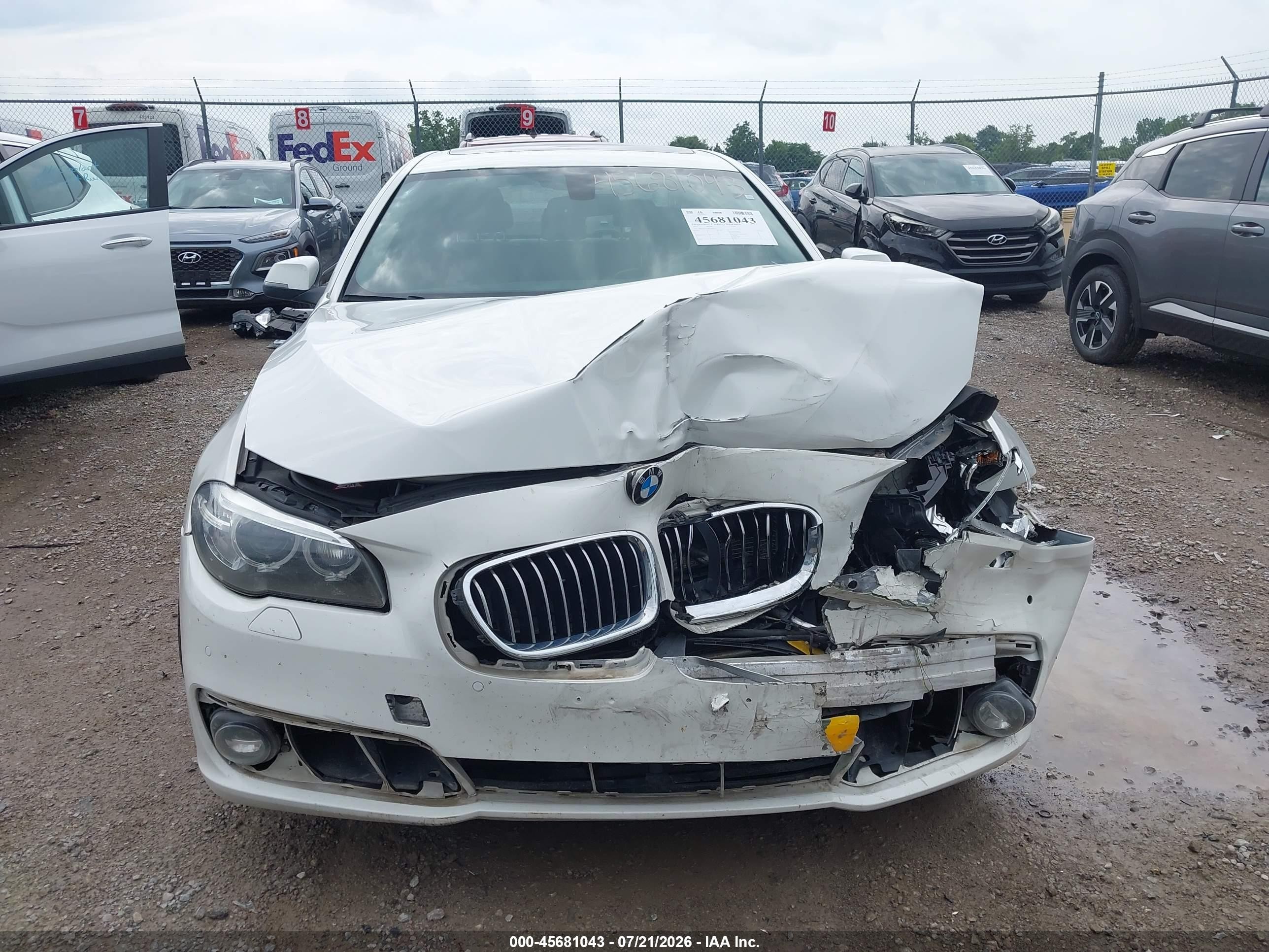 2015 Bmw 535i Xdrive White vin: WBA5B3C58FD543927