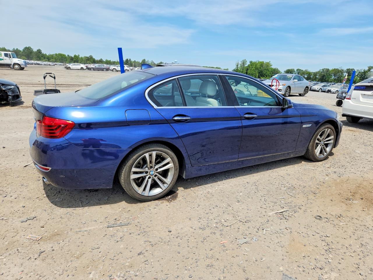 2016 Bmw 535 Xi Blue vin: WBA5B3C58GG259679