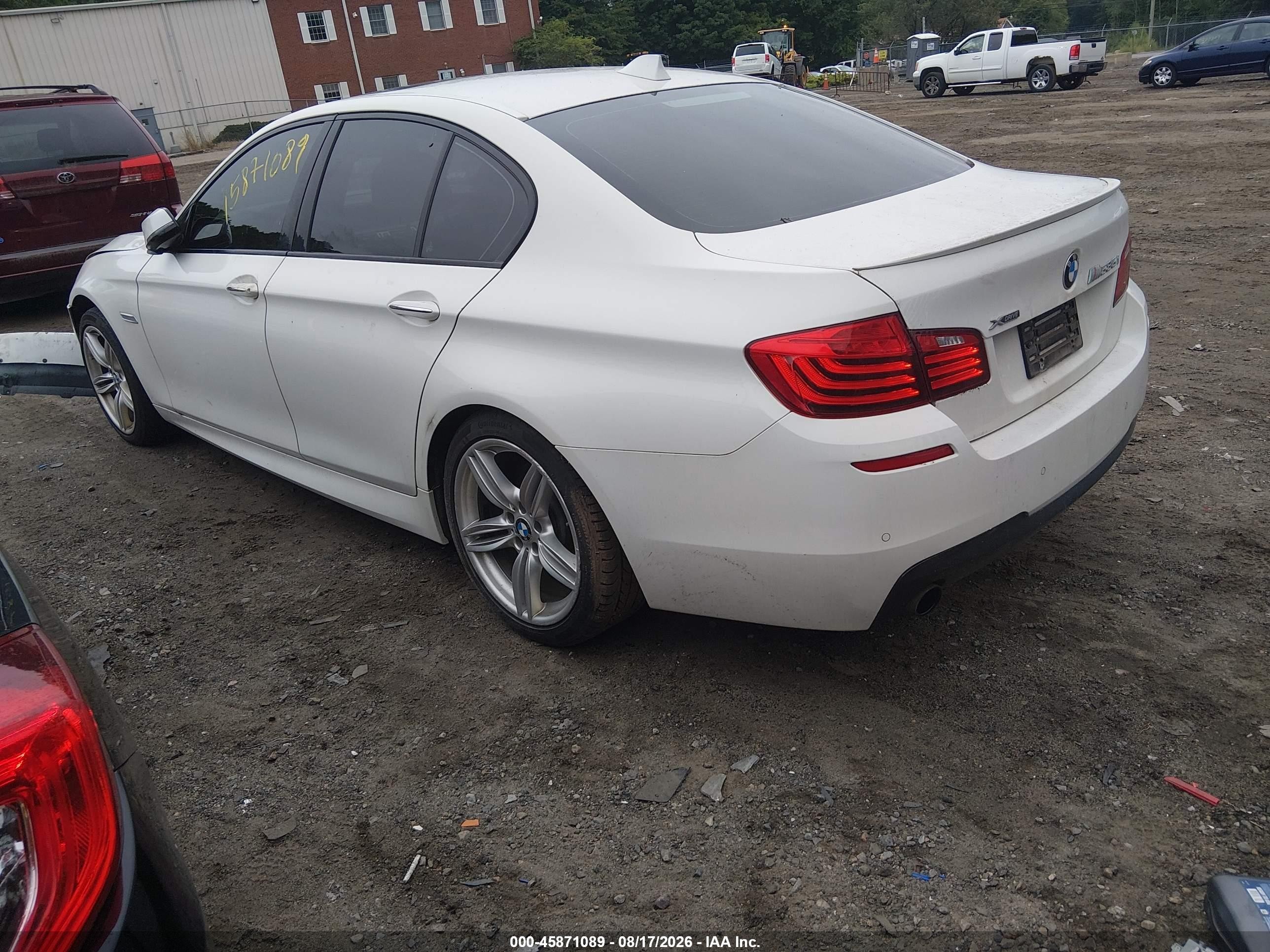 2014 Bmw 535i Xdrive White vin: WBA5B3C59ED535656