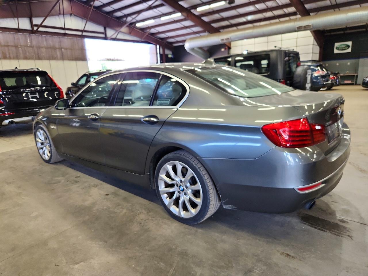 2014 Bmw 535 Xi Серый vin: WBA5B3C59ED537374