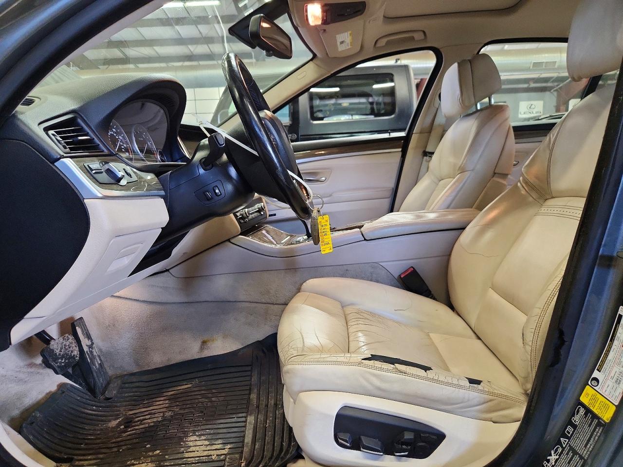2014 Bmw 535 Xi Серый vin: WBA5B3C59ED537374
