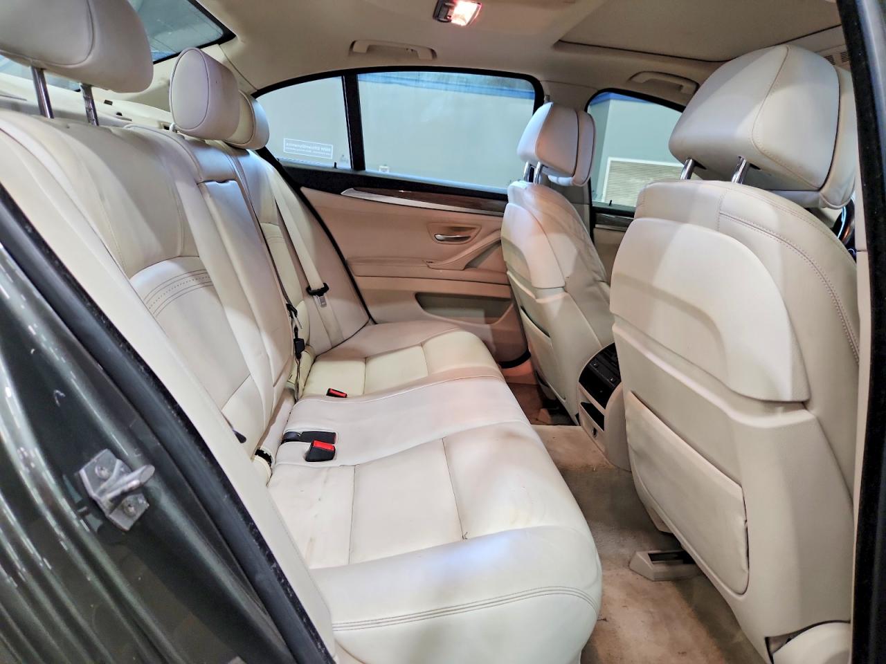 2014 Bmw 535 Xi Серый vin: WBA5B3C59ED537374