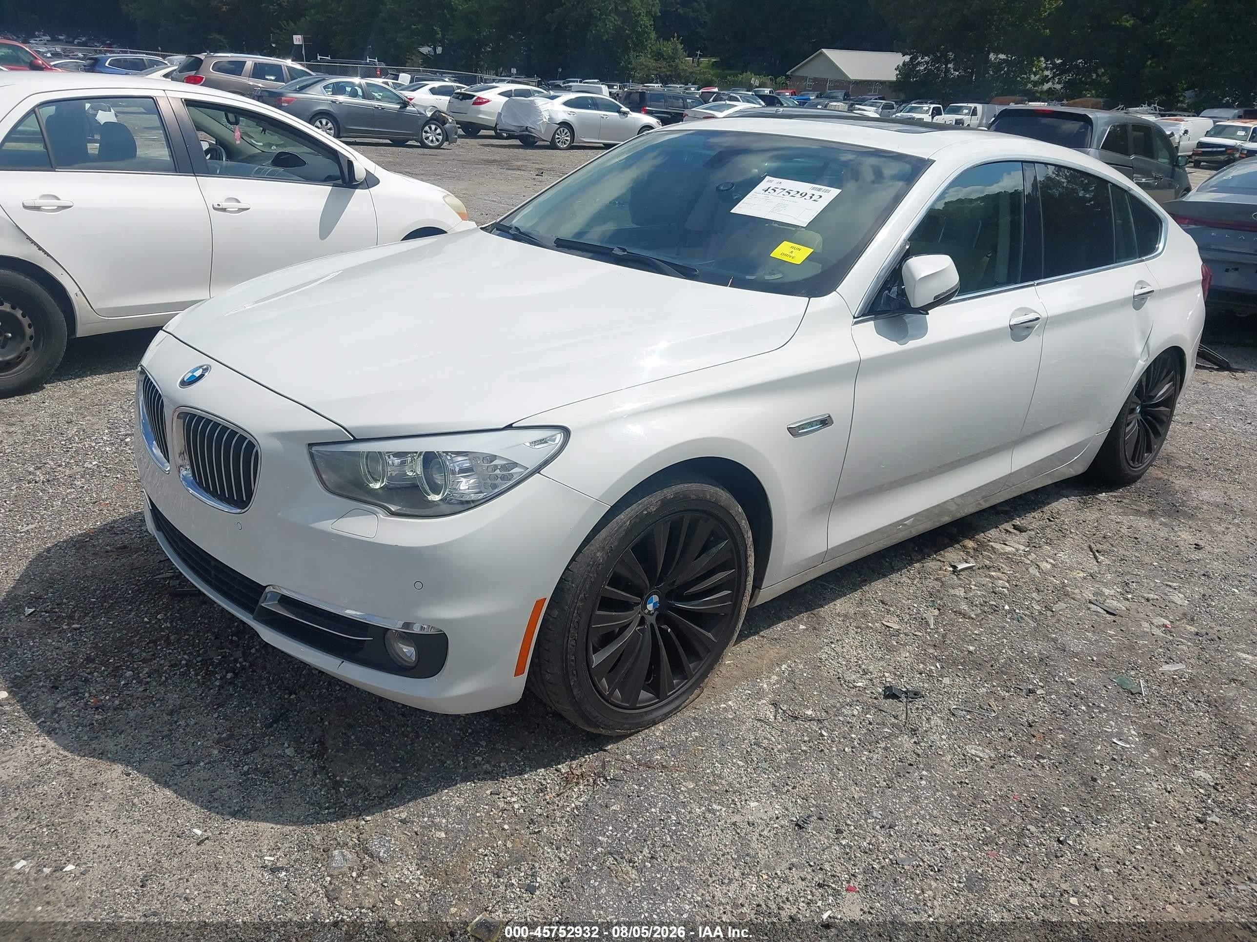 2015 Bmw 535i Gran Turismo   White vin: WBA5M2C5XFGH99251
